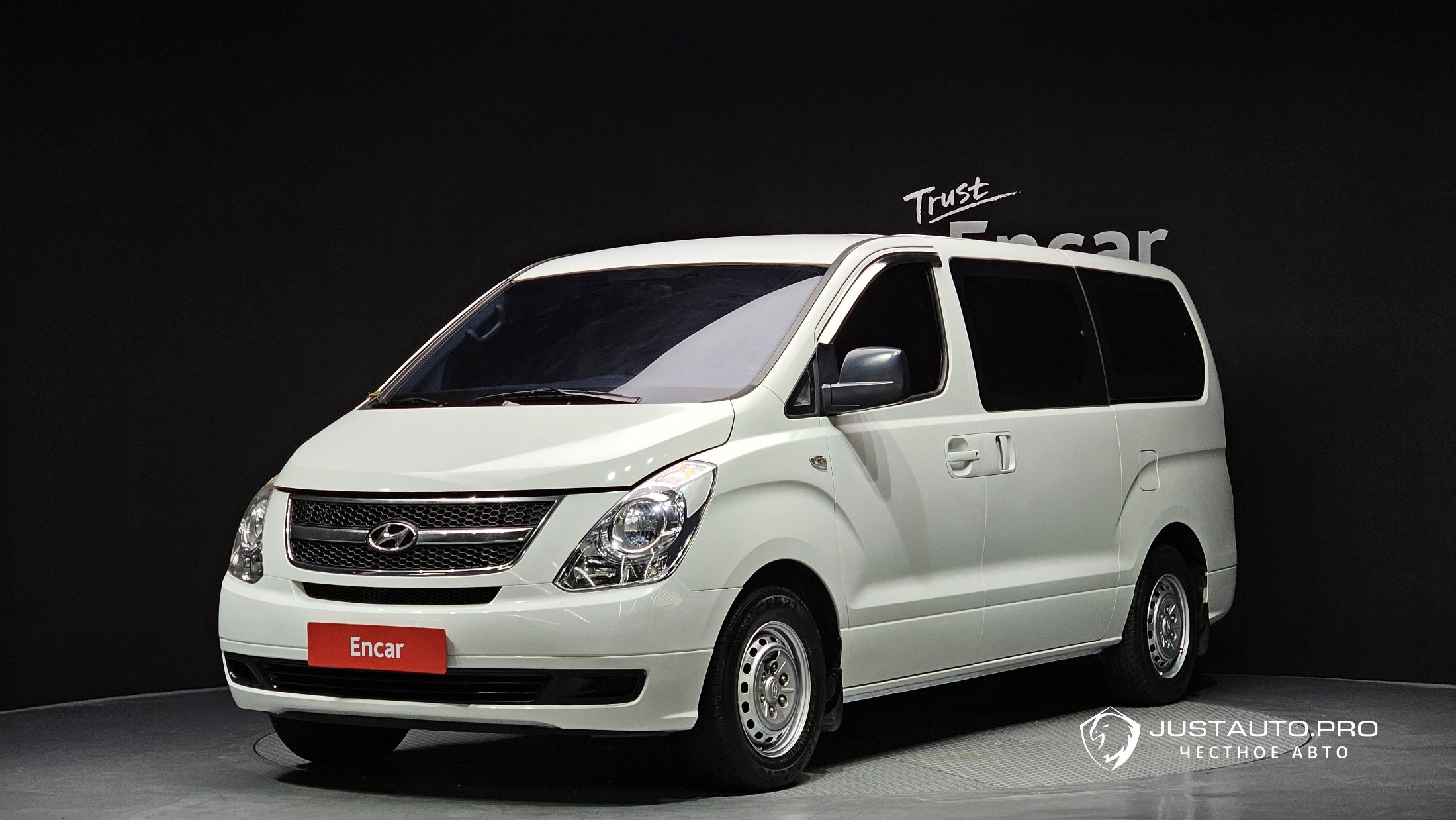 Автомобиль Hyundai Starex
