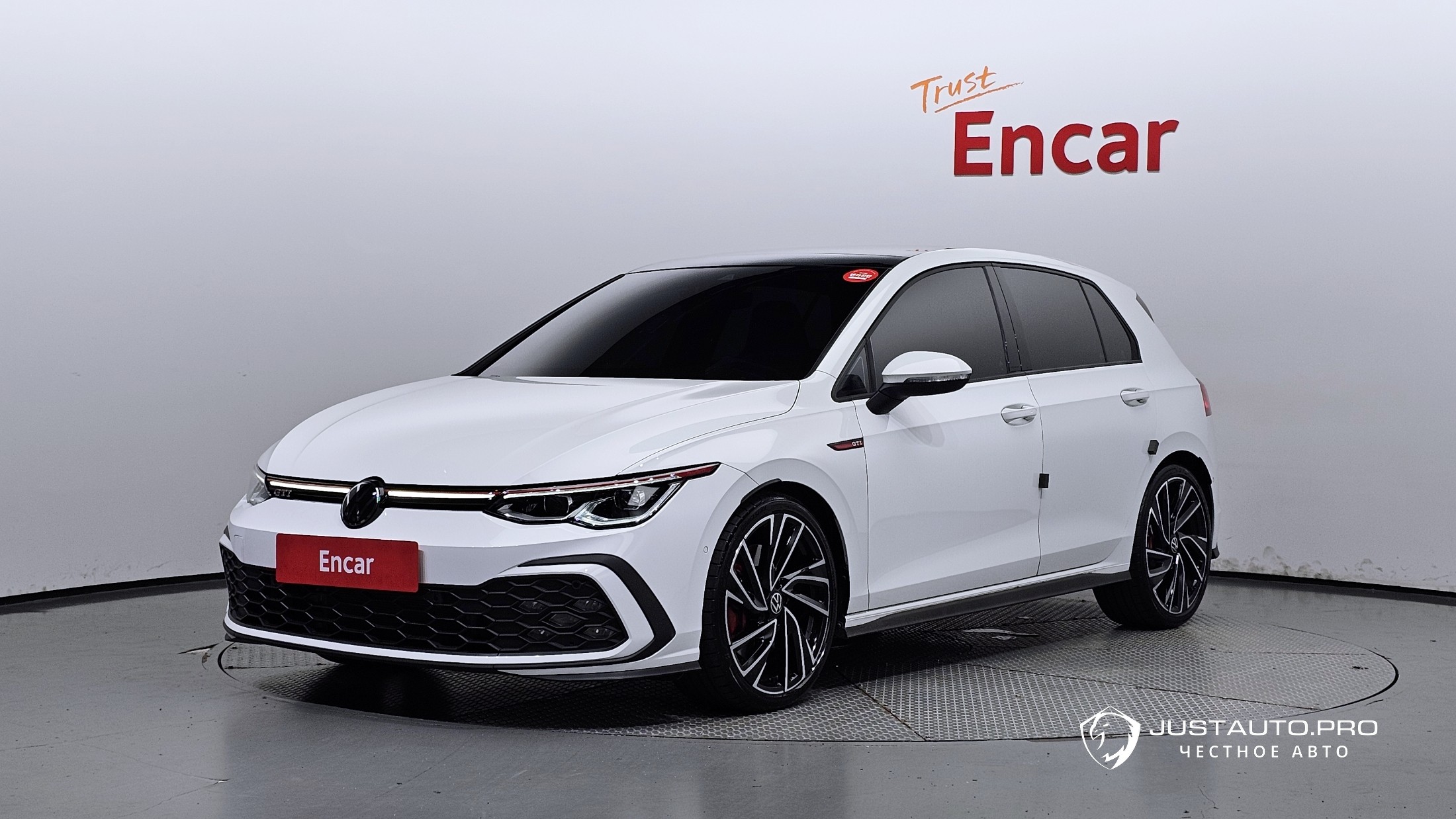 Автомобиль Volkswagen Golf