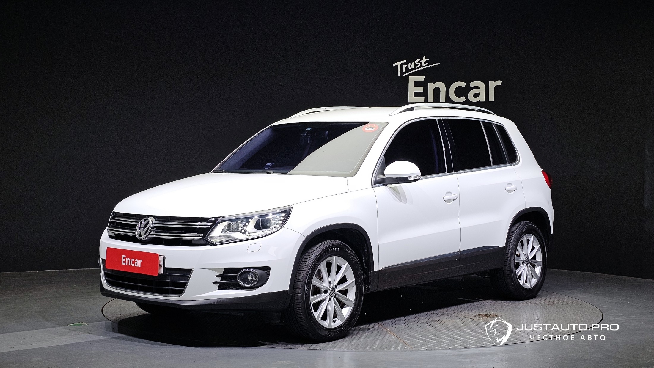 Автомобиль Volkswagen Tiguan