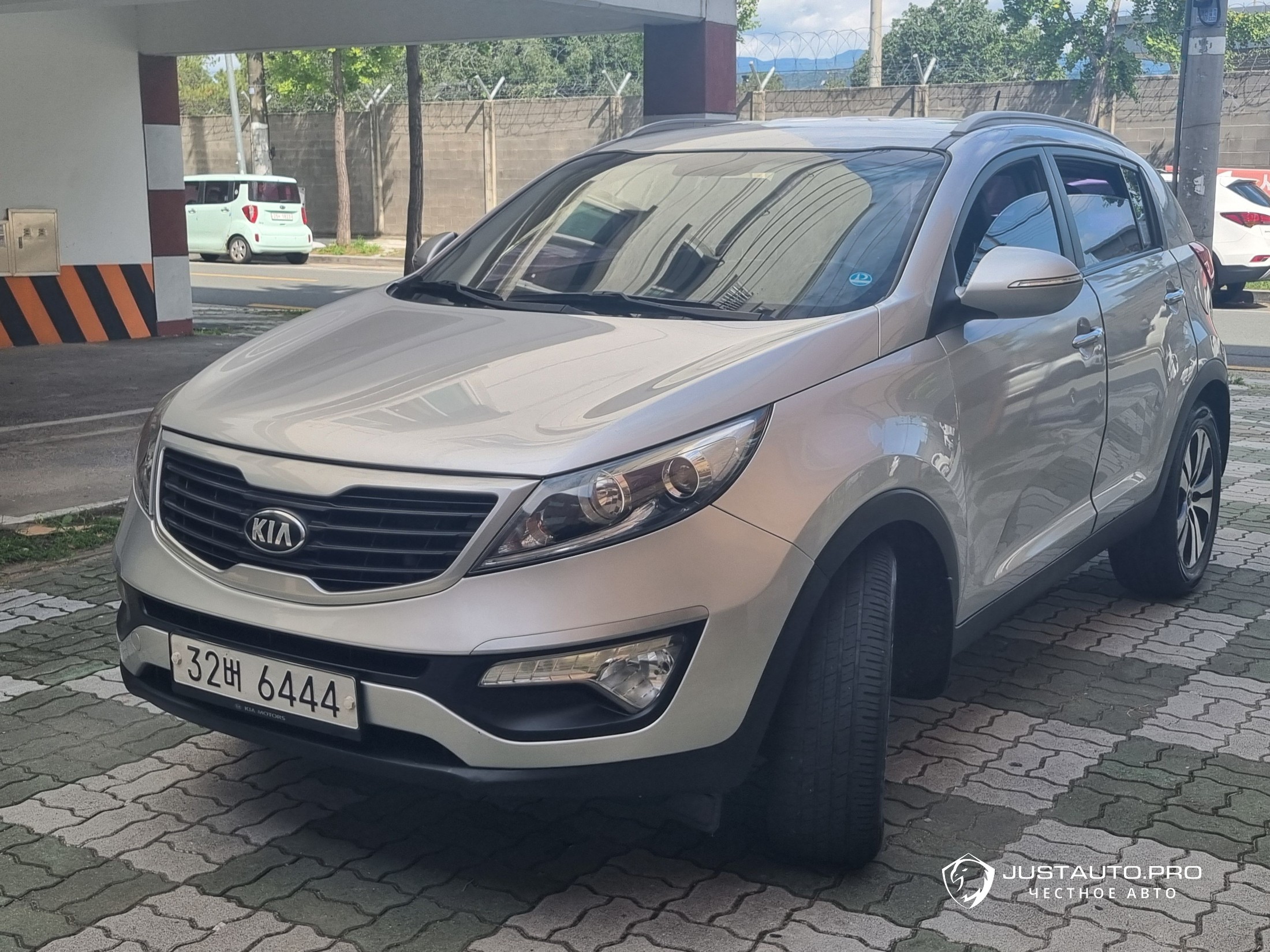 Автомобиль Kia Sportage