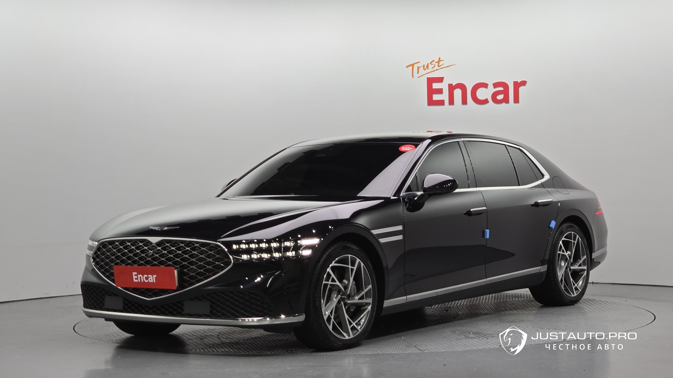 Автомобиль Genesis G90
