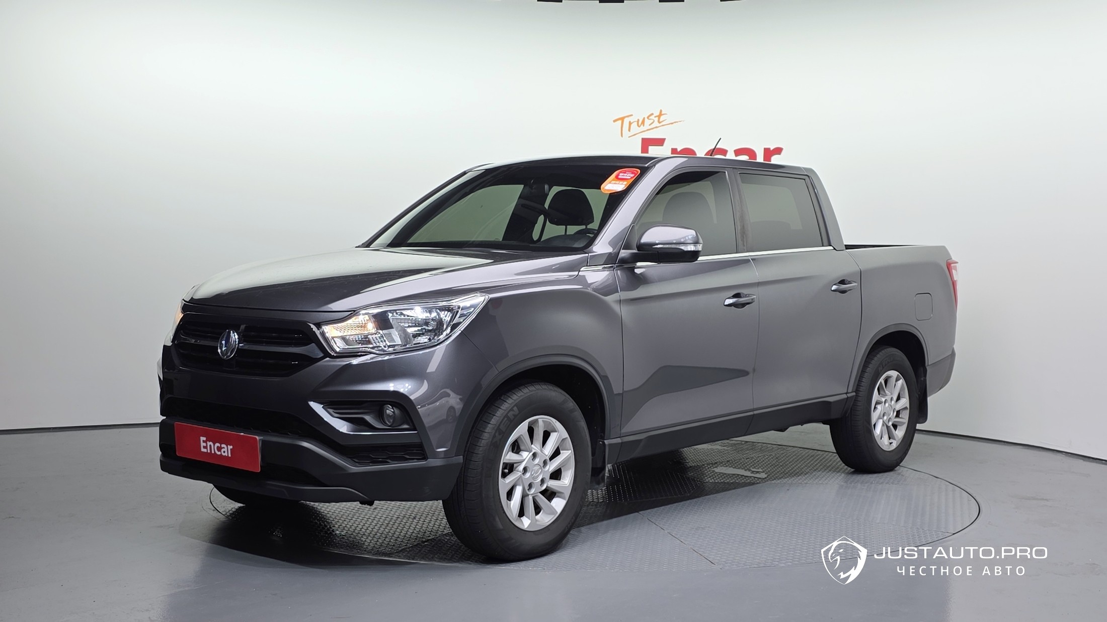 Автомобиль KG_Mobility_Ssangyong Rexton