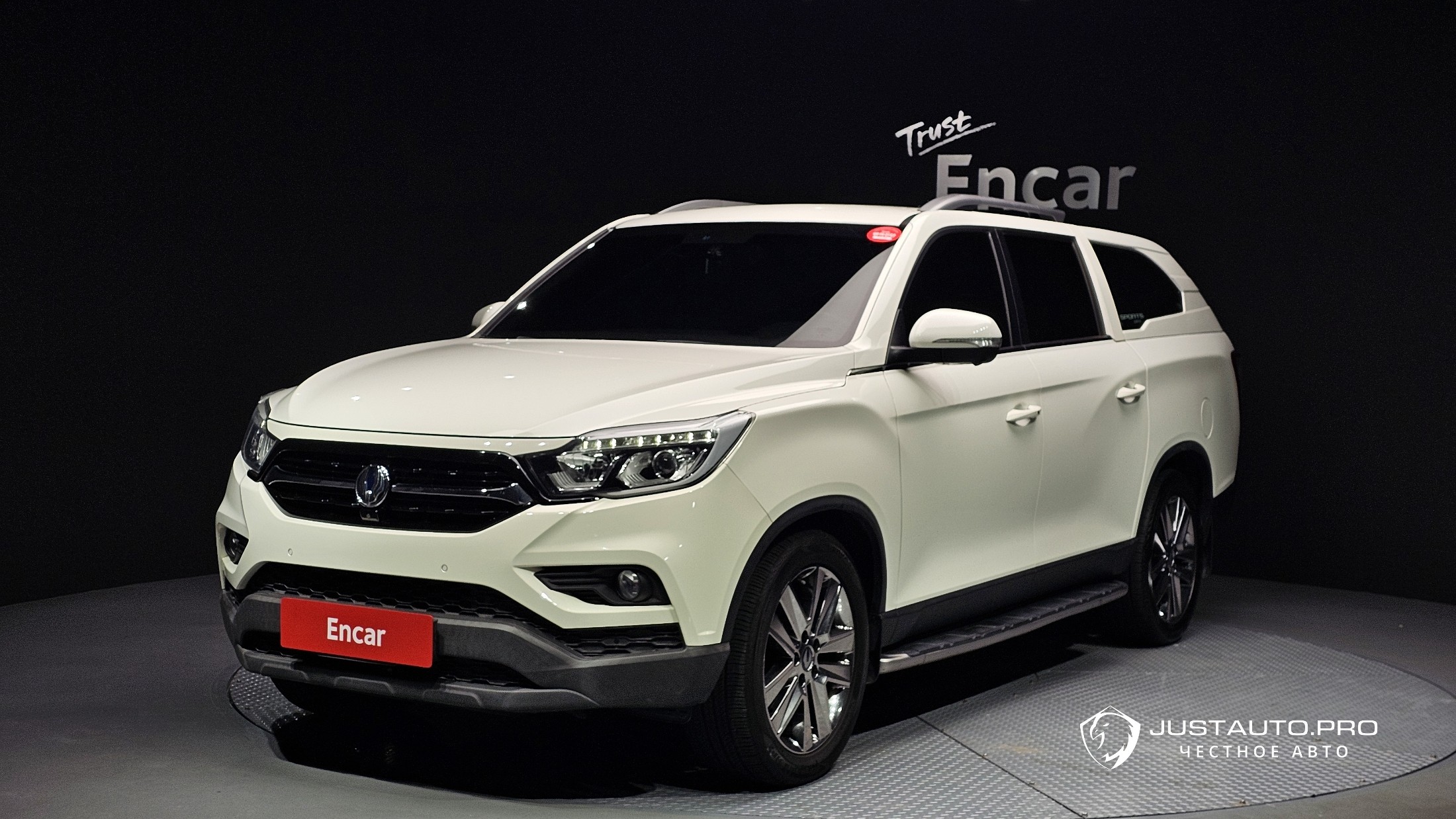 Автомобиль KG_Mobility_Ssangyong Rexton