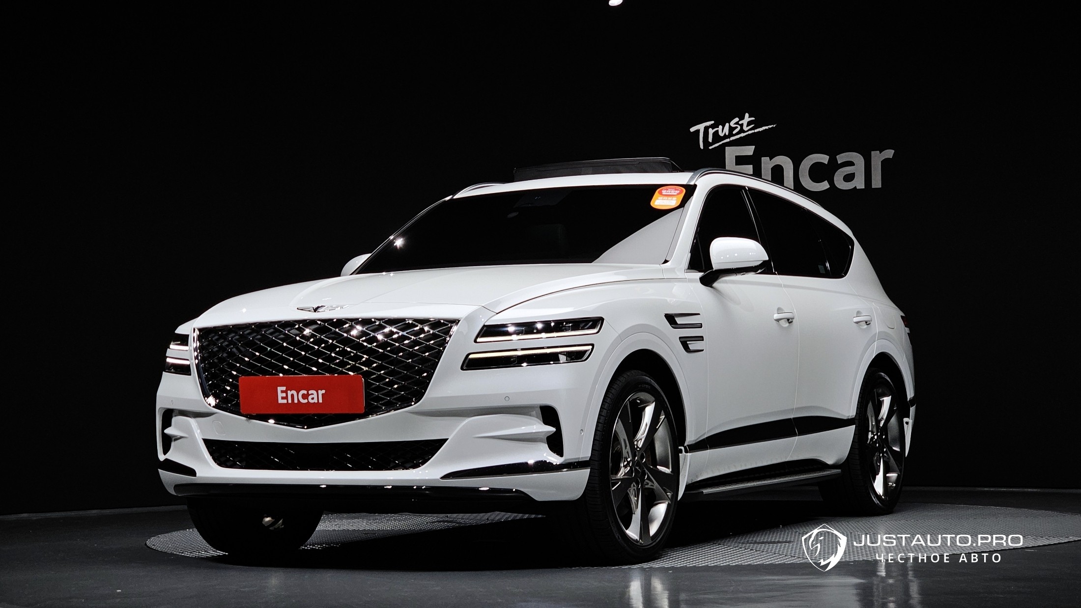 Автомобиль Genesis GV80