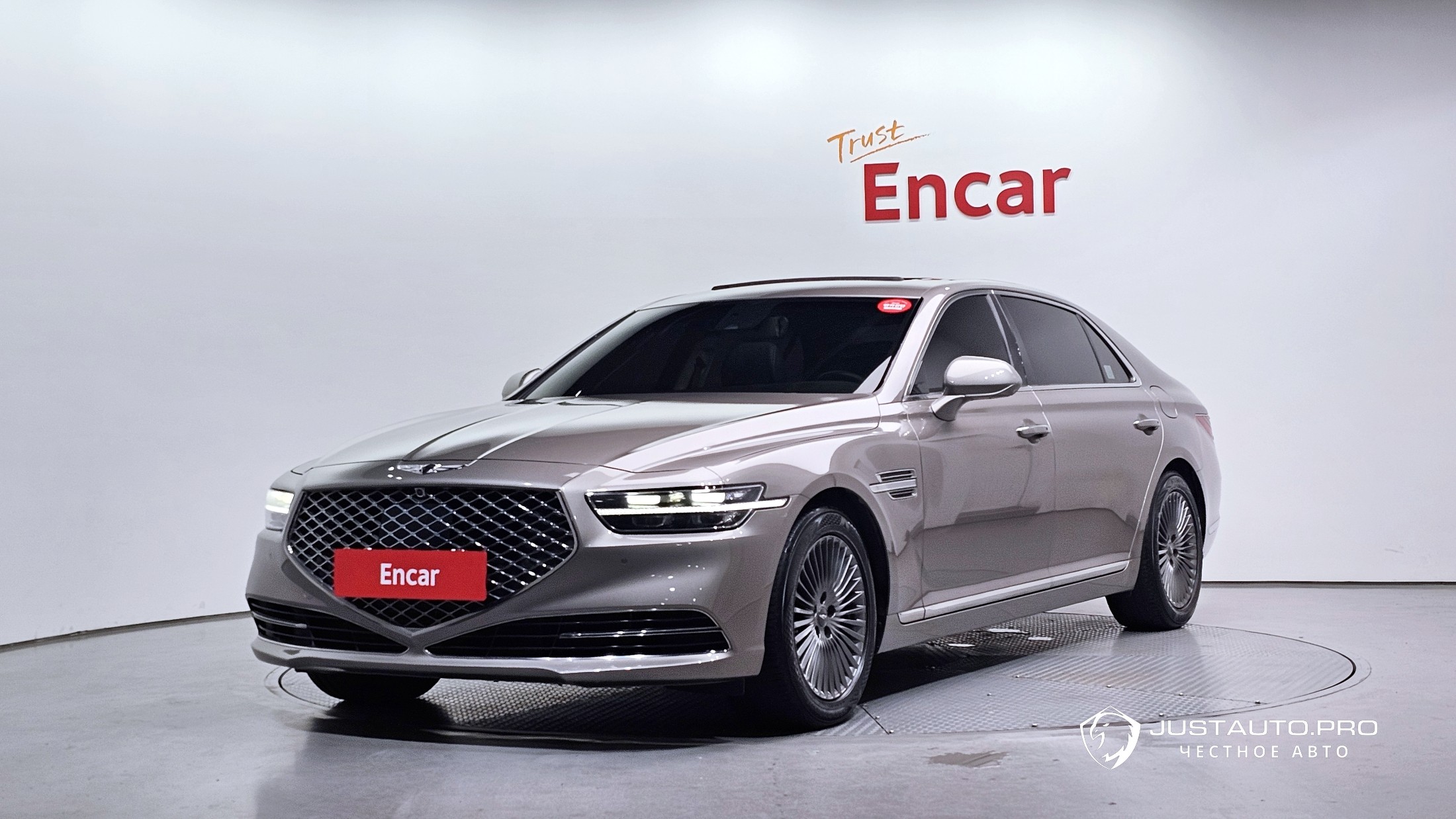 Автомобиль Genesis G90