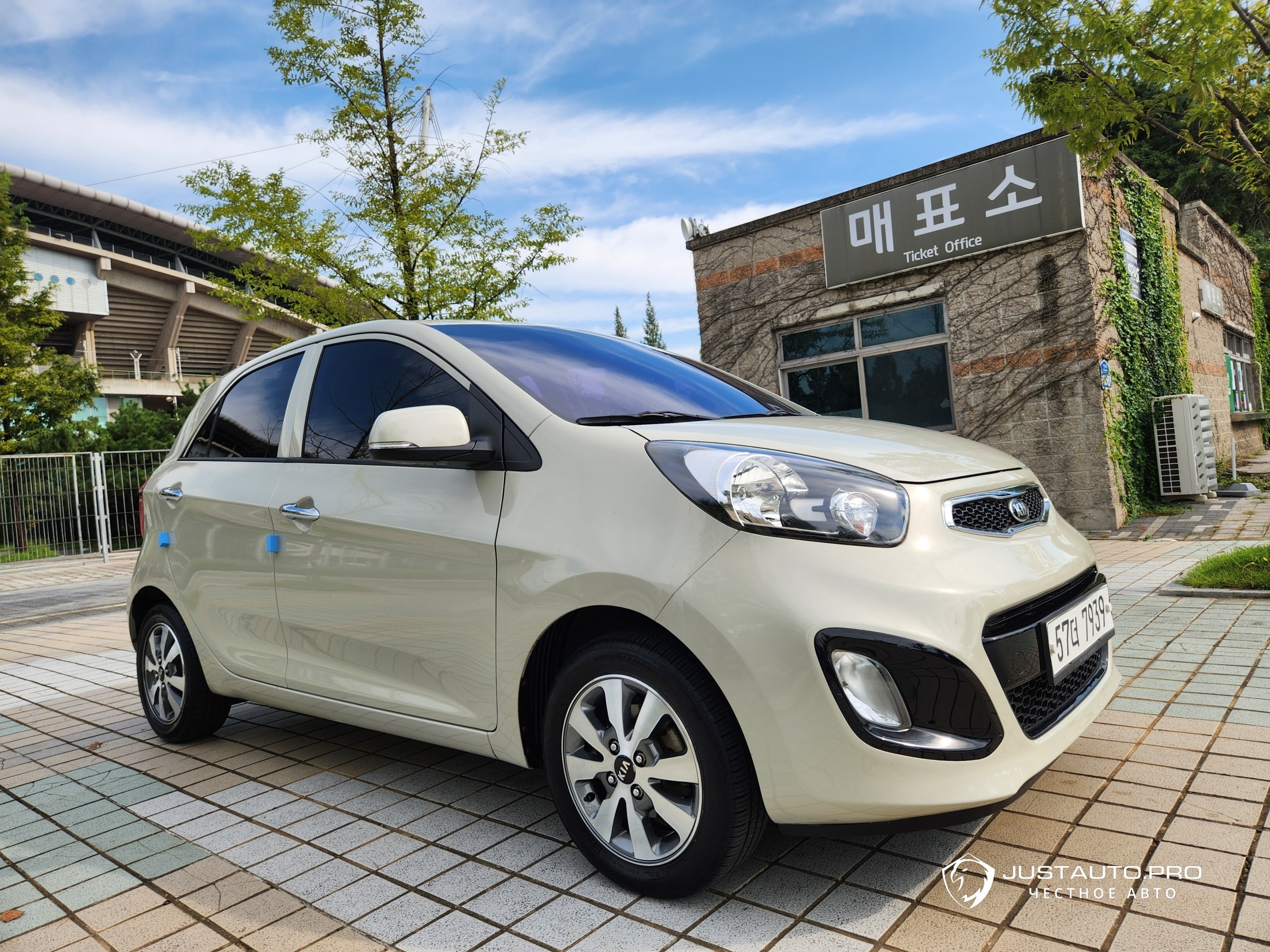 Автомобиль Kia morning