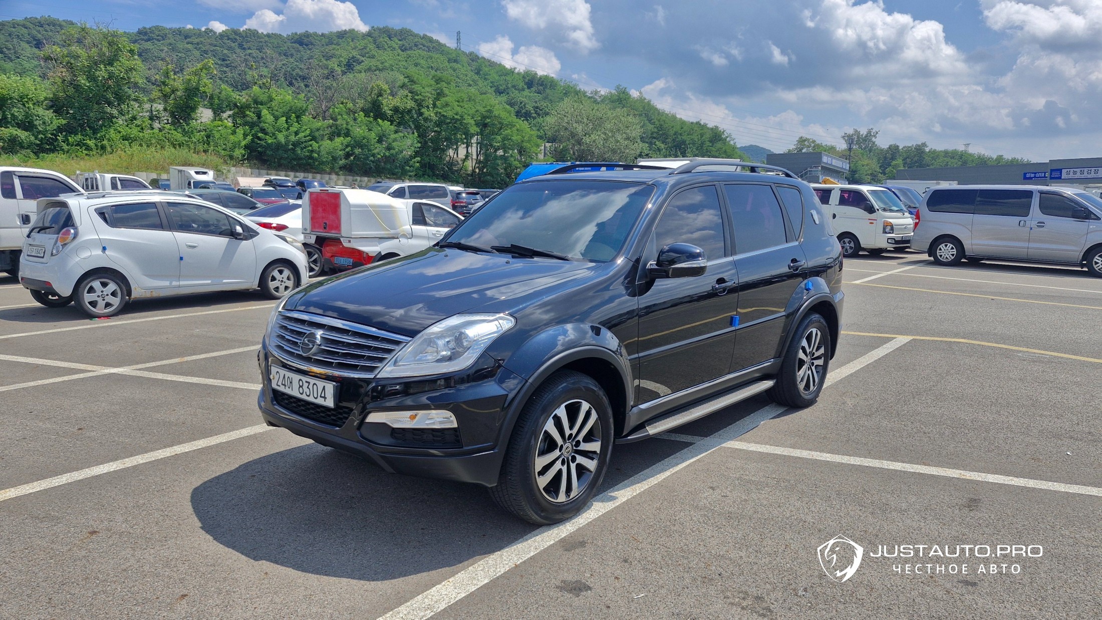 Автомобиль KG_Mobility_Ssangyong Rexton