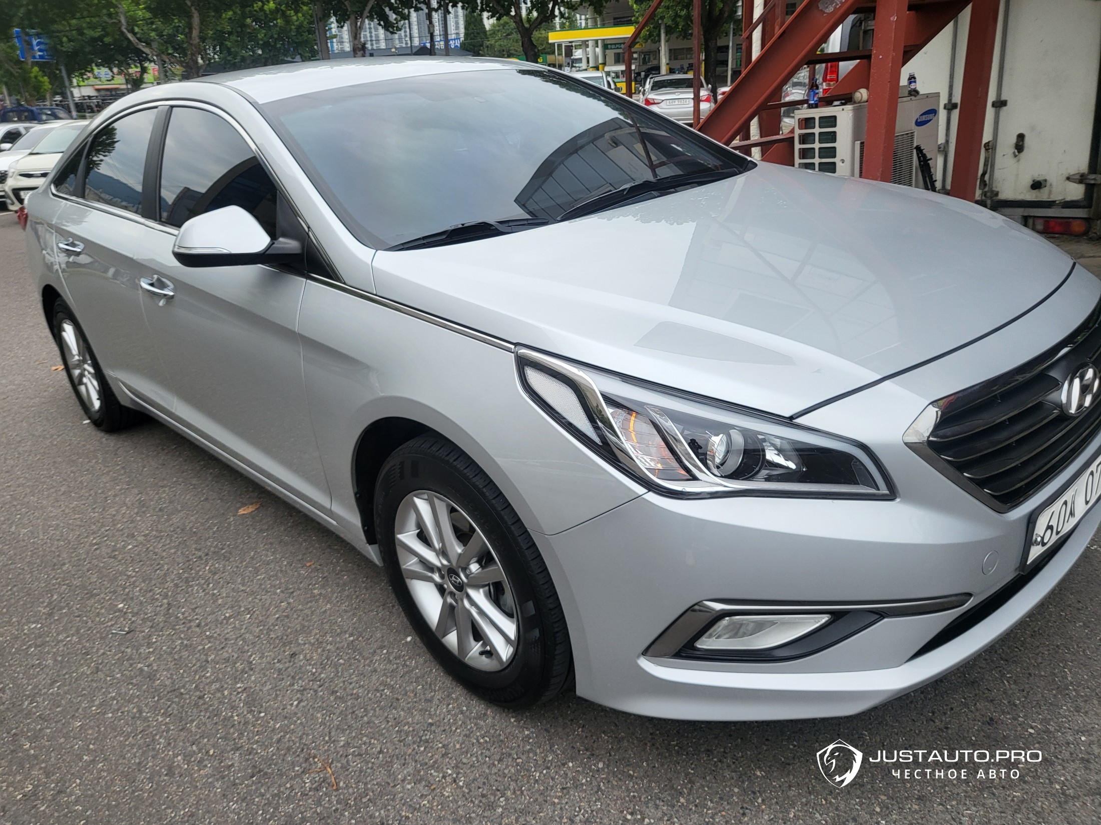 Автомобиль Hyundai Sonata