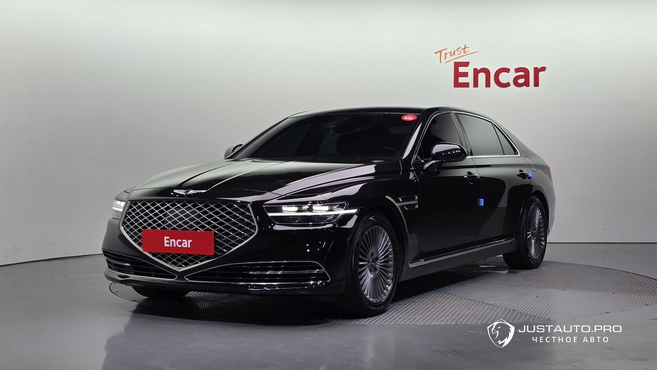 Автомобиль Genesis G90