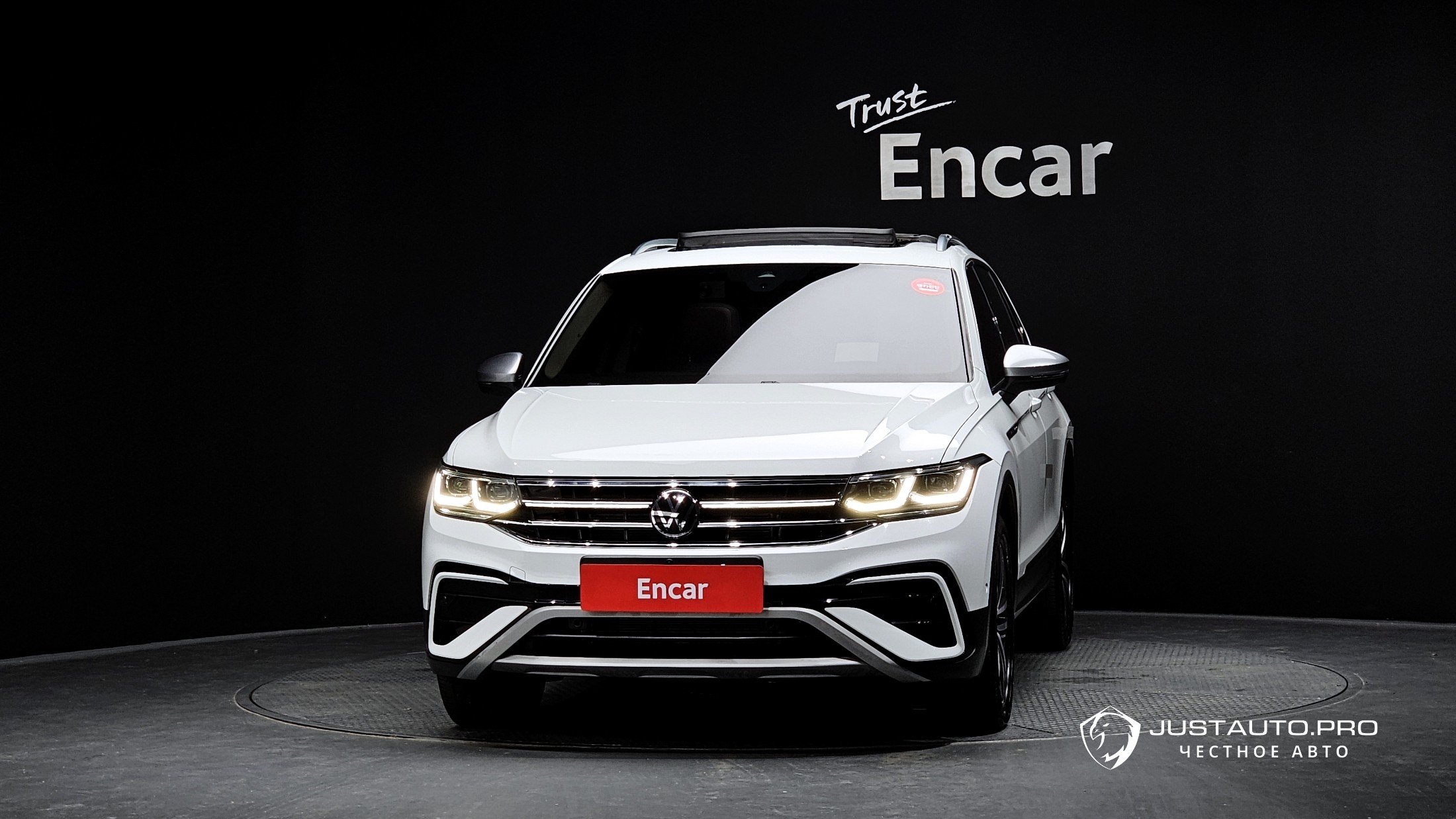 Автомобиль Volkswagen Tiguan
