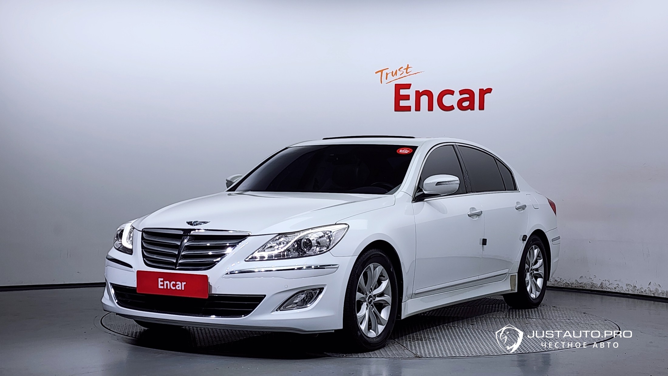 Автомобиль Hyundai Genesis