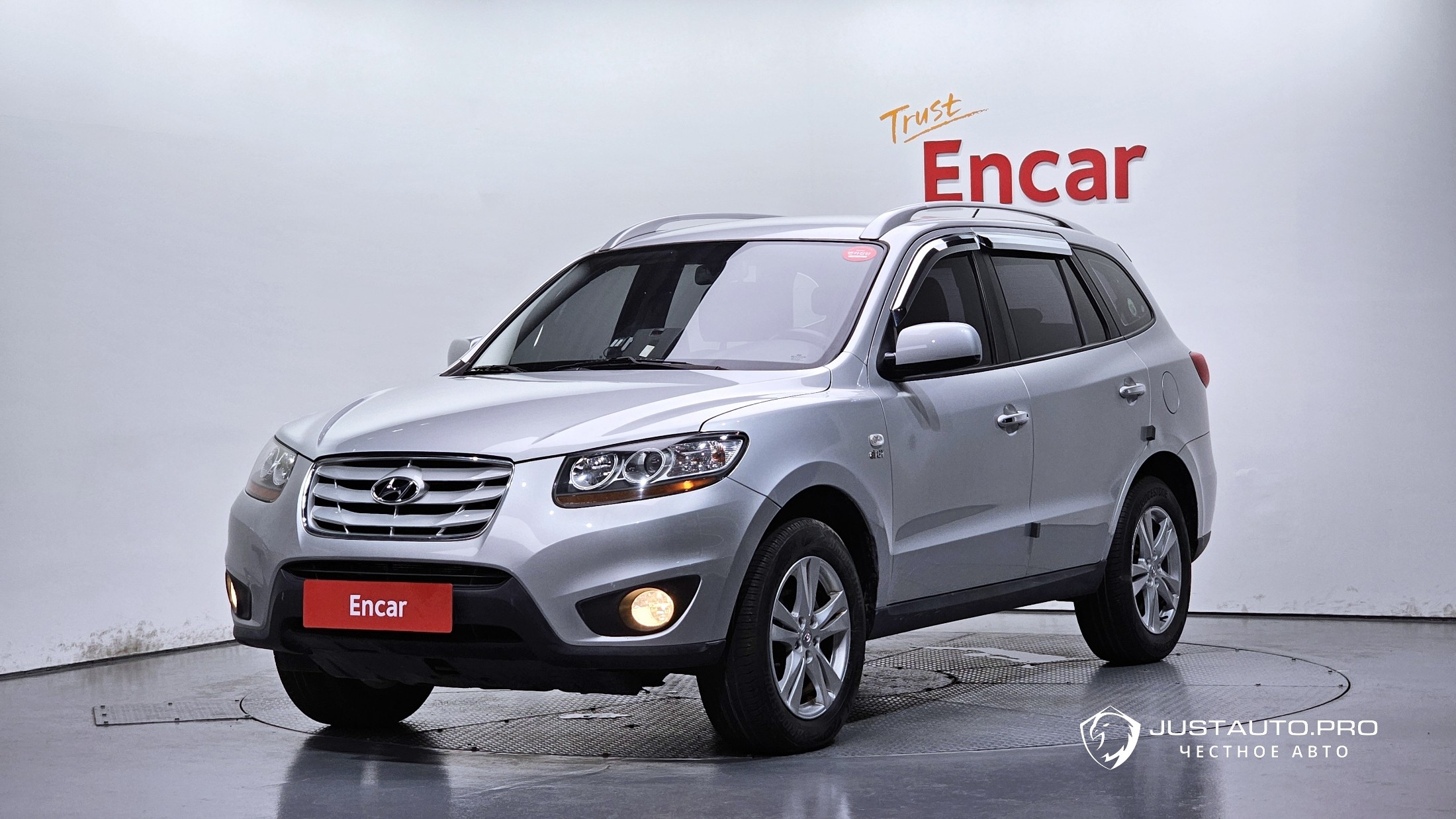 Автомобиль Hyundai Santafe