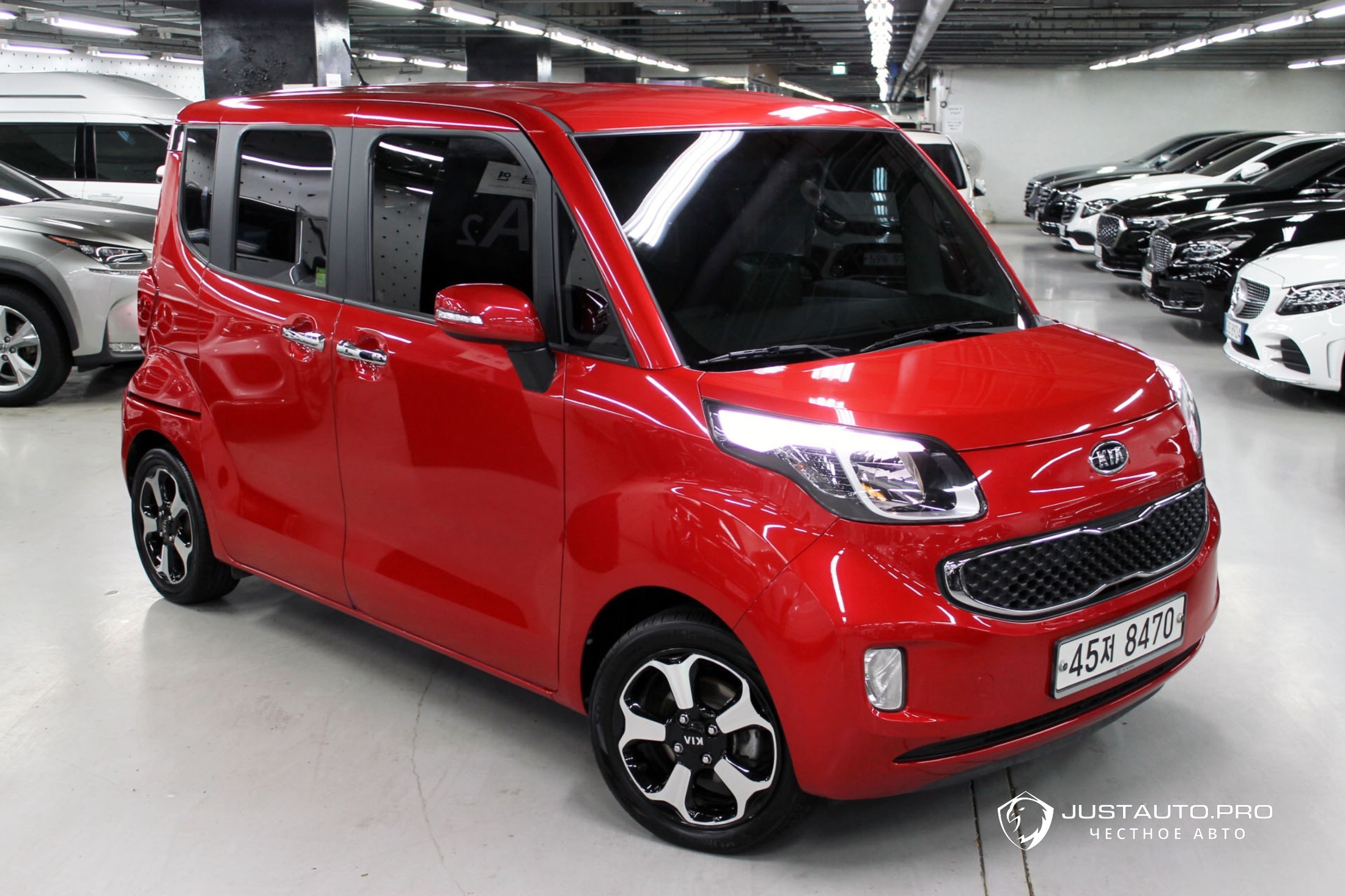 Автомобиль Kia RAY
