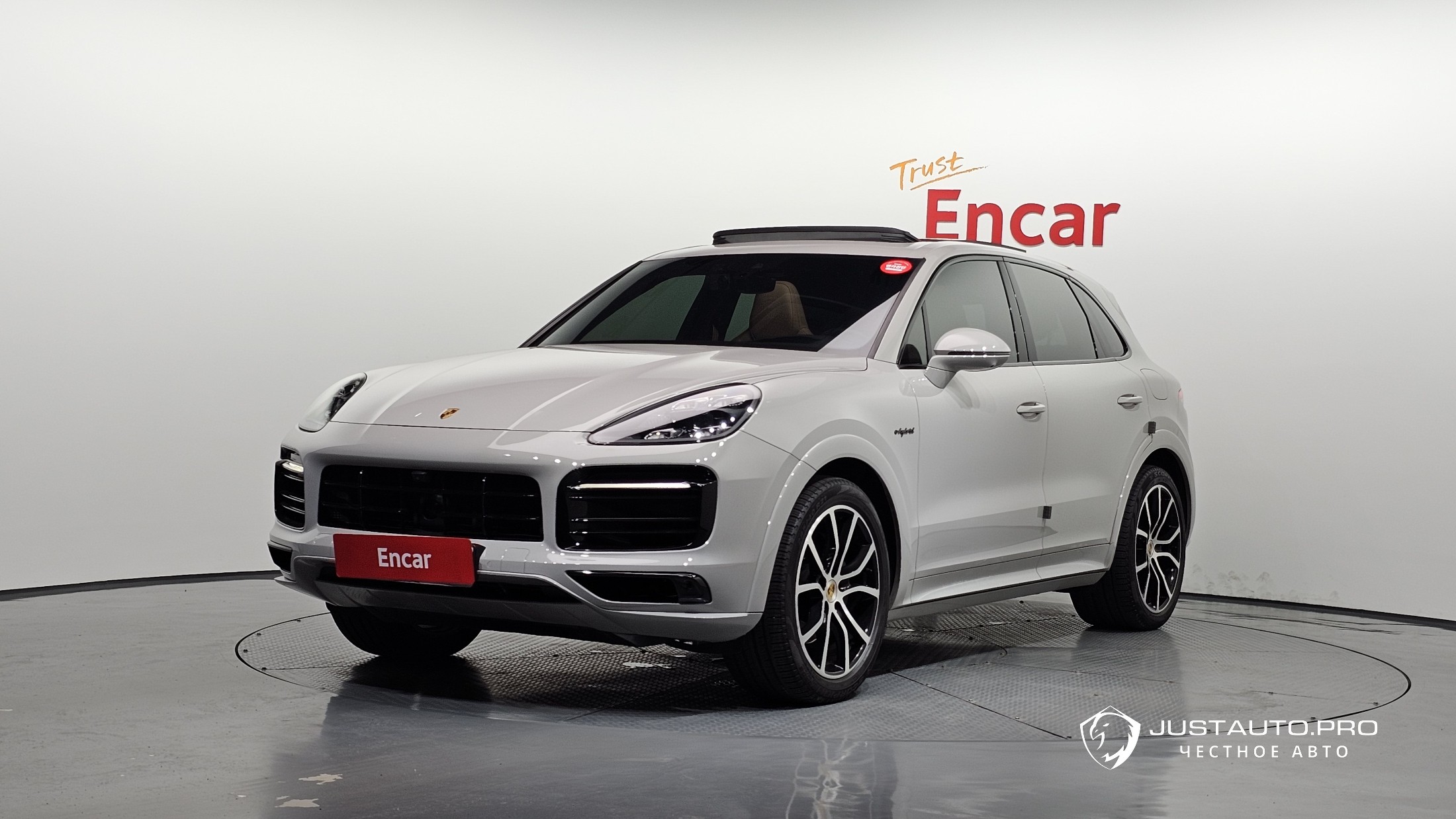 Автомобиль Porsche Cayenne