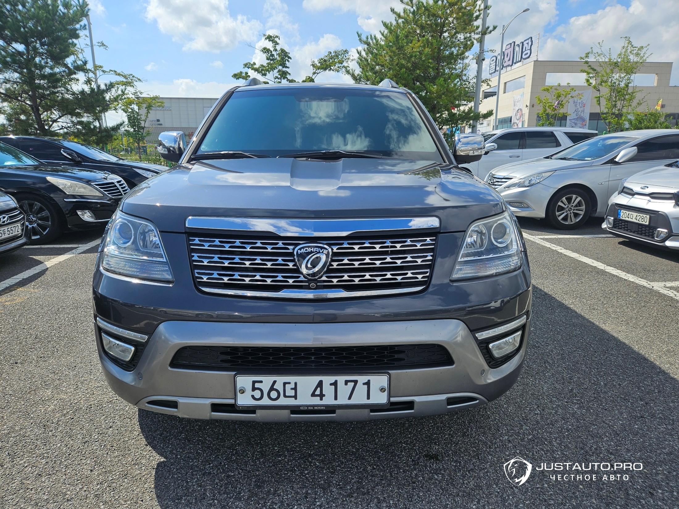 Автомобиль Kia Mohave