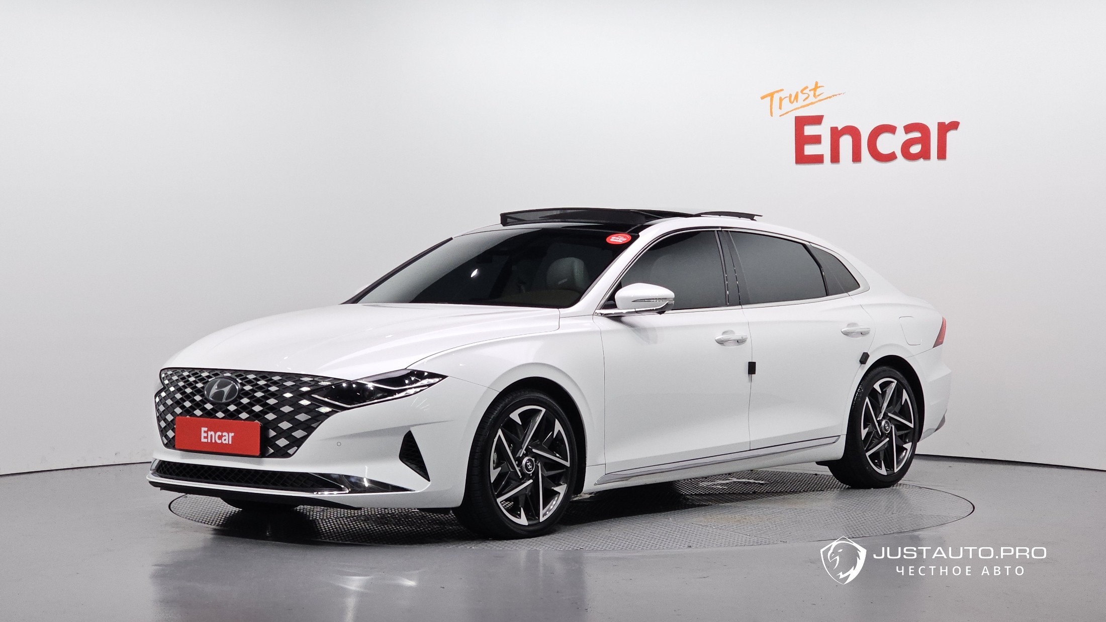 Автомобиль Hyundai Grandeur