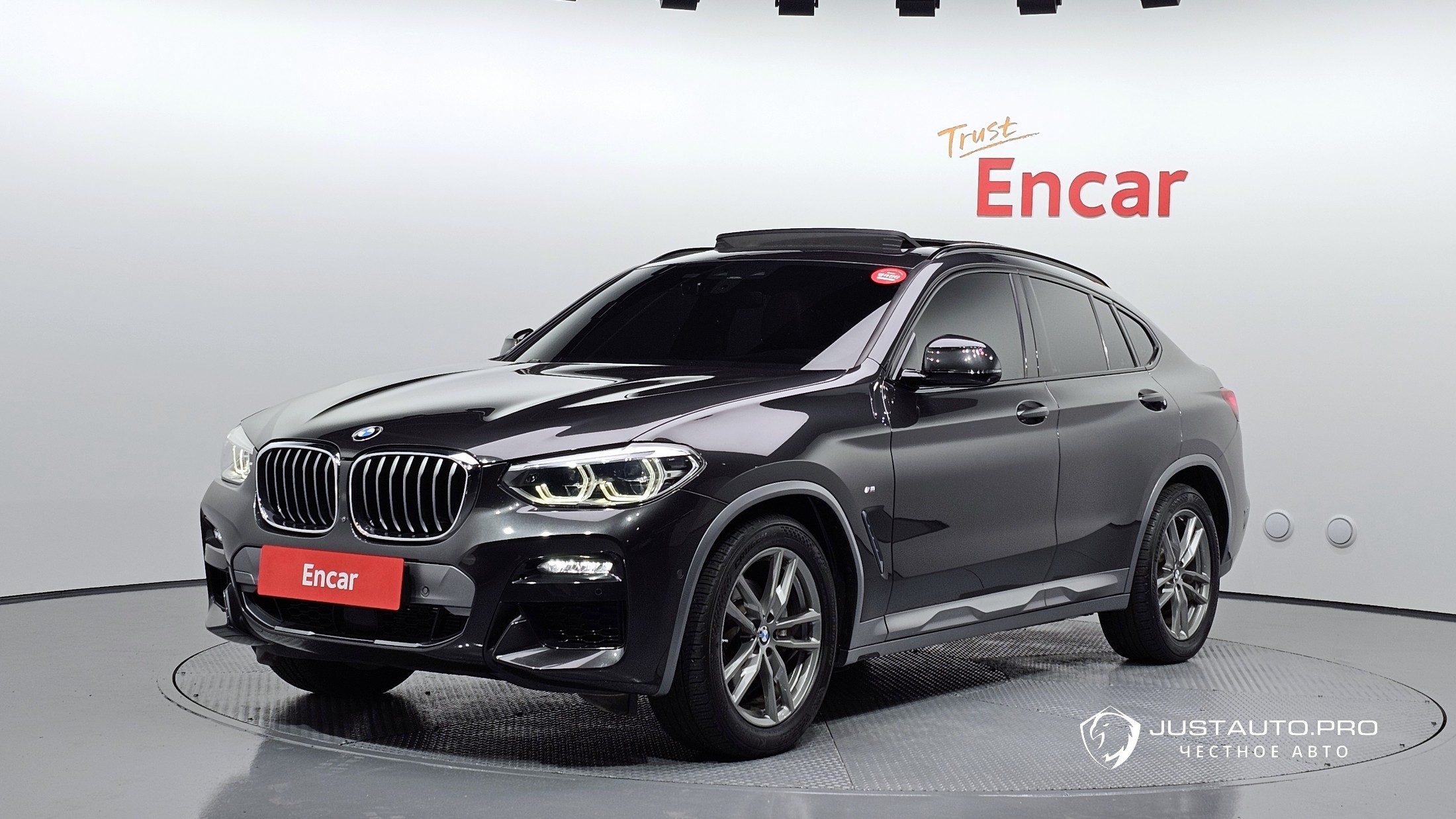 Автомобиль BMW X4