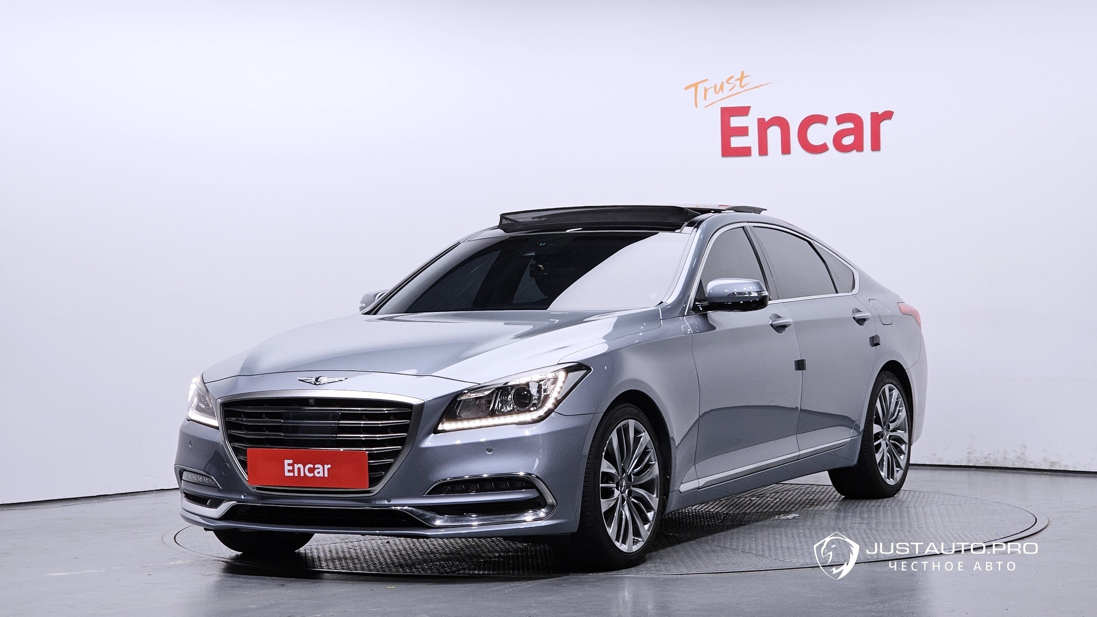 Автомобиль Genesis G80