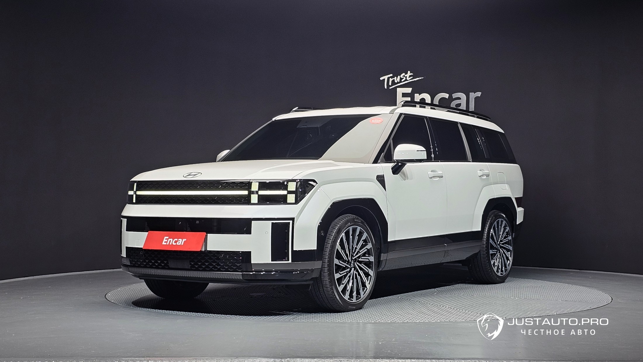 Автомобиль Hyundai Santafe