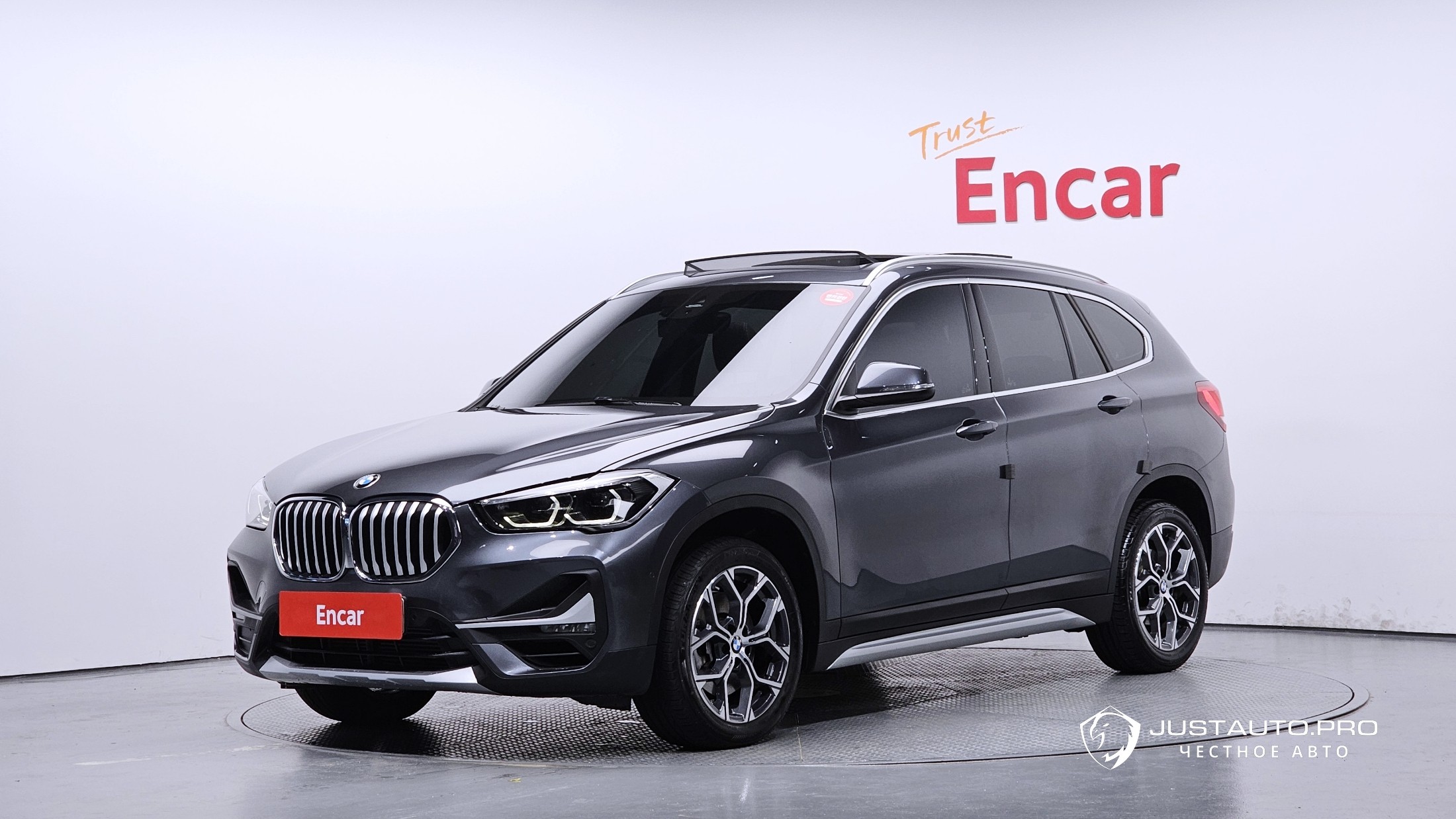 Автомобиль BMW X1