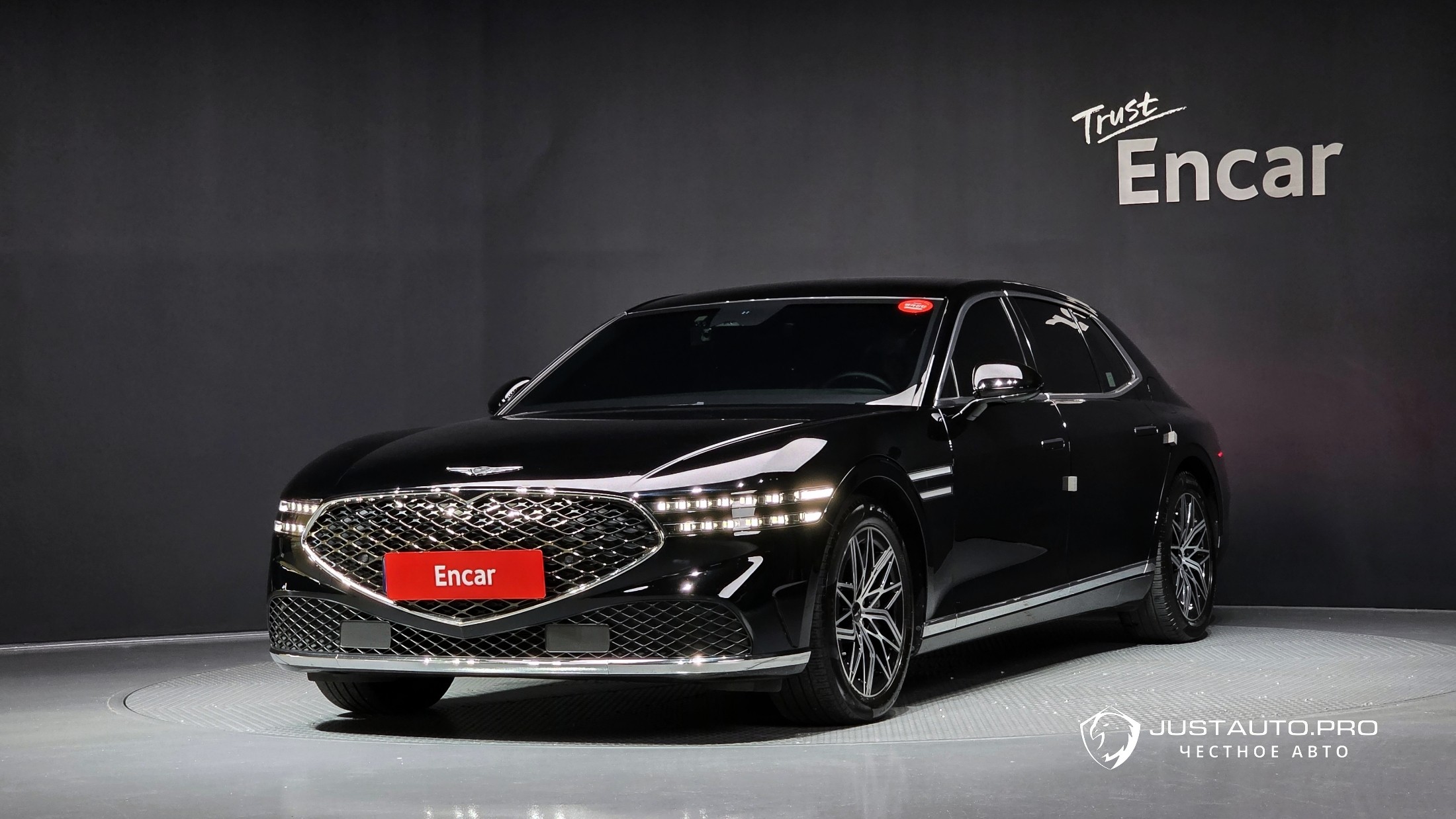 Автомобиль Genesis G90