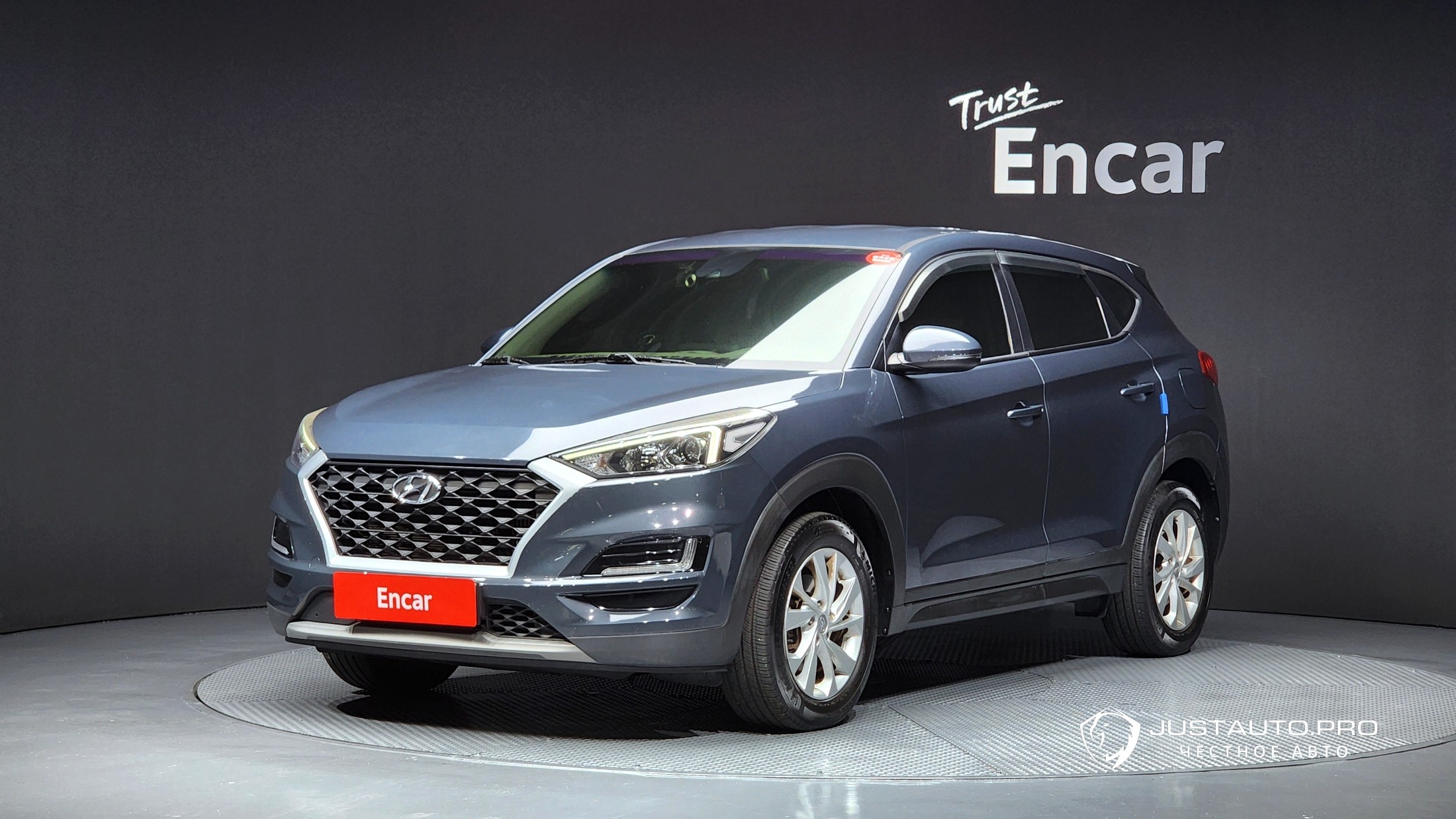 Автомобиль Hyundai Tucson