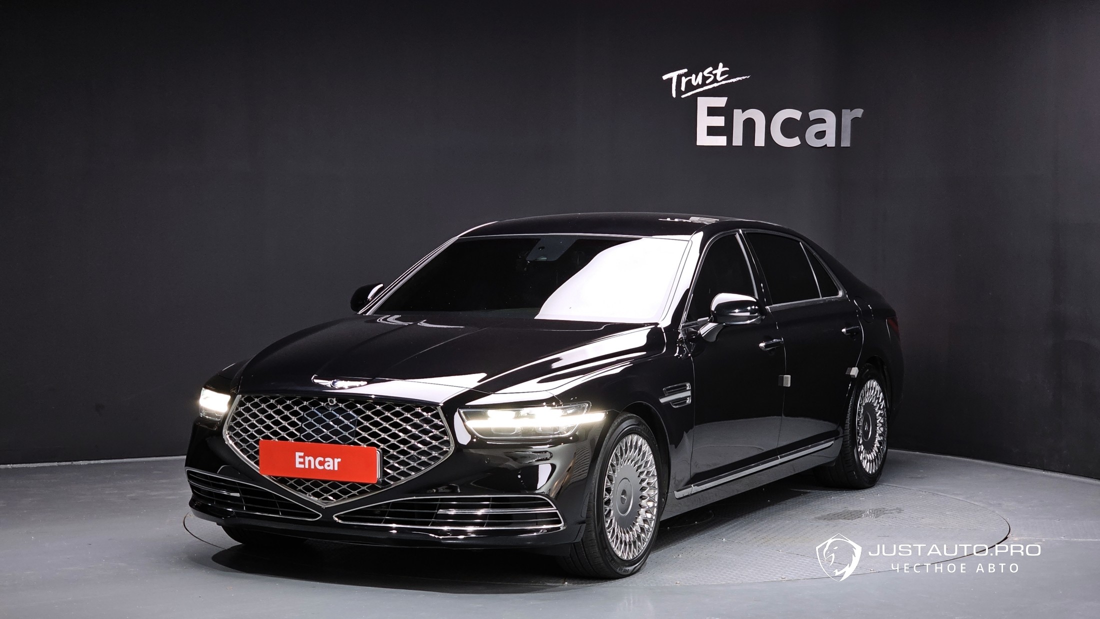 Автомобиль Genesis G90