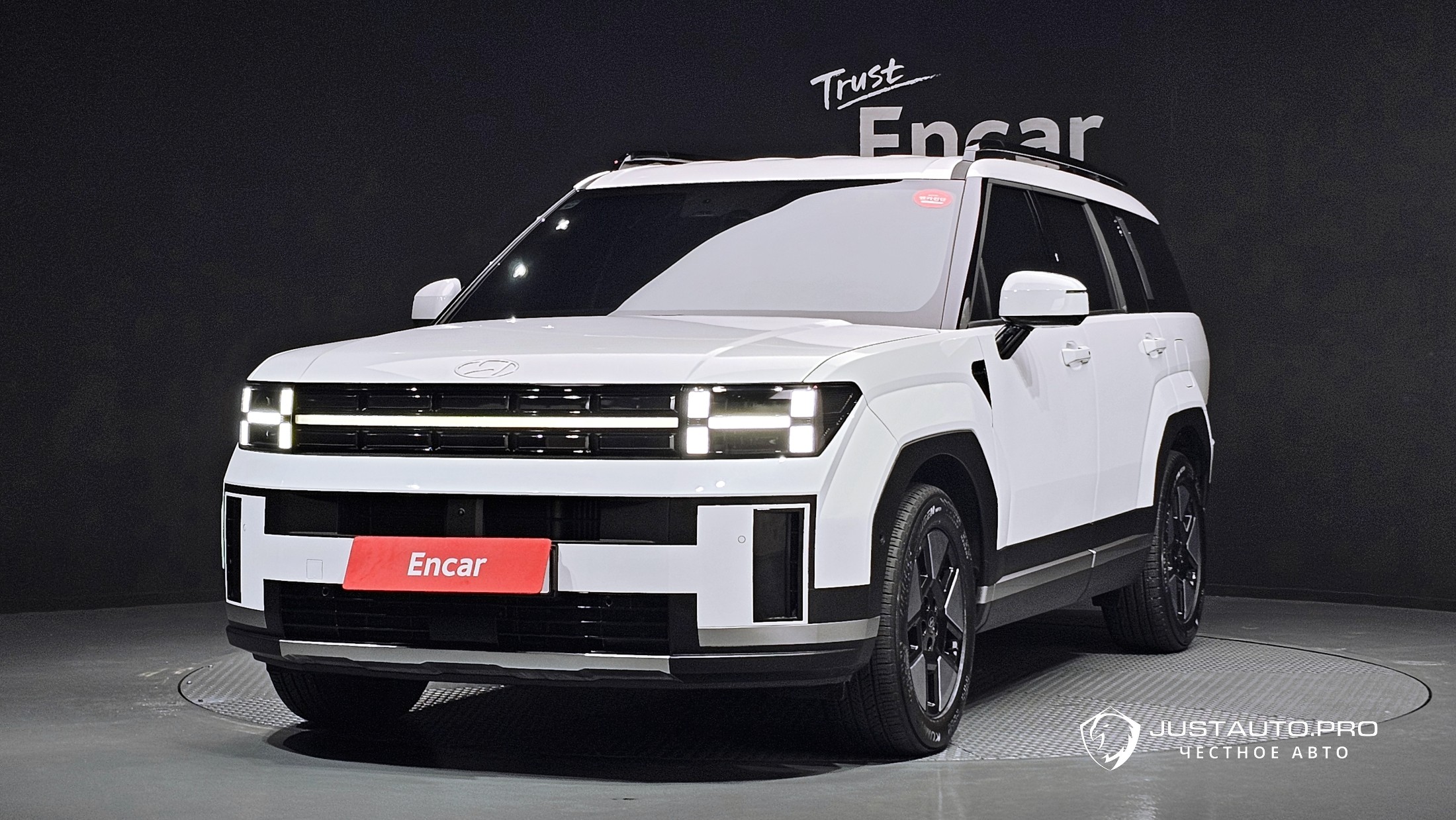 Автомобиль Hyundai Santafe