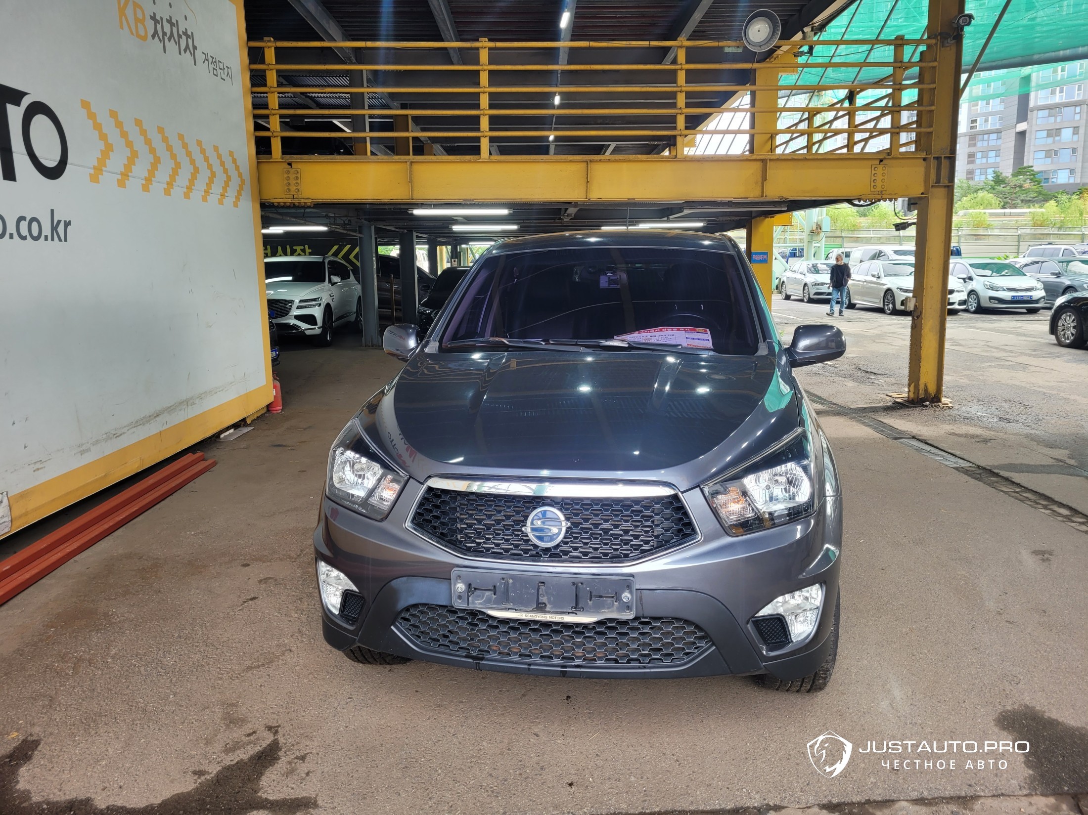 Автомобиль KG_Mobility_Ssangyong KORANDO