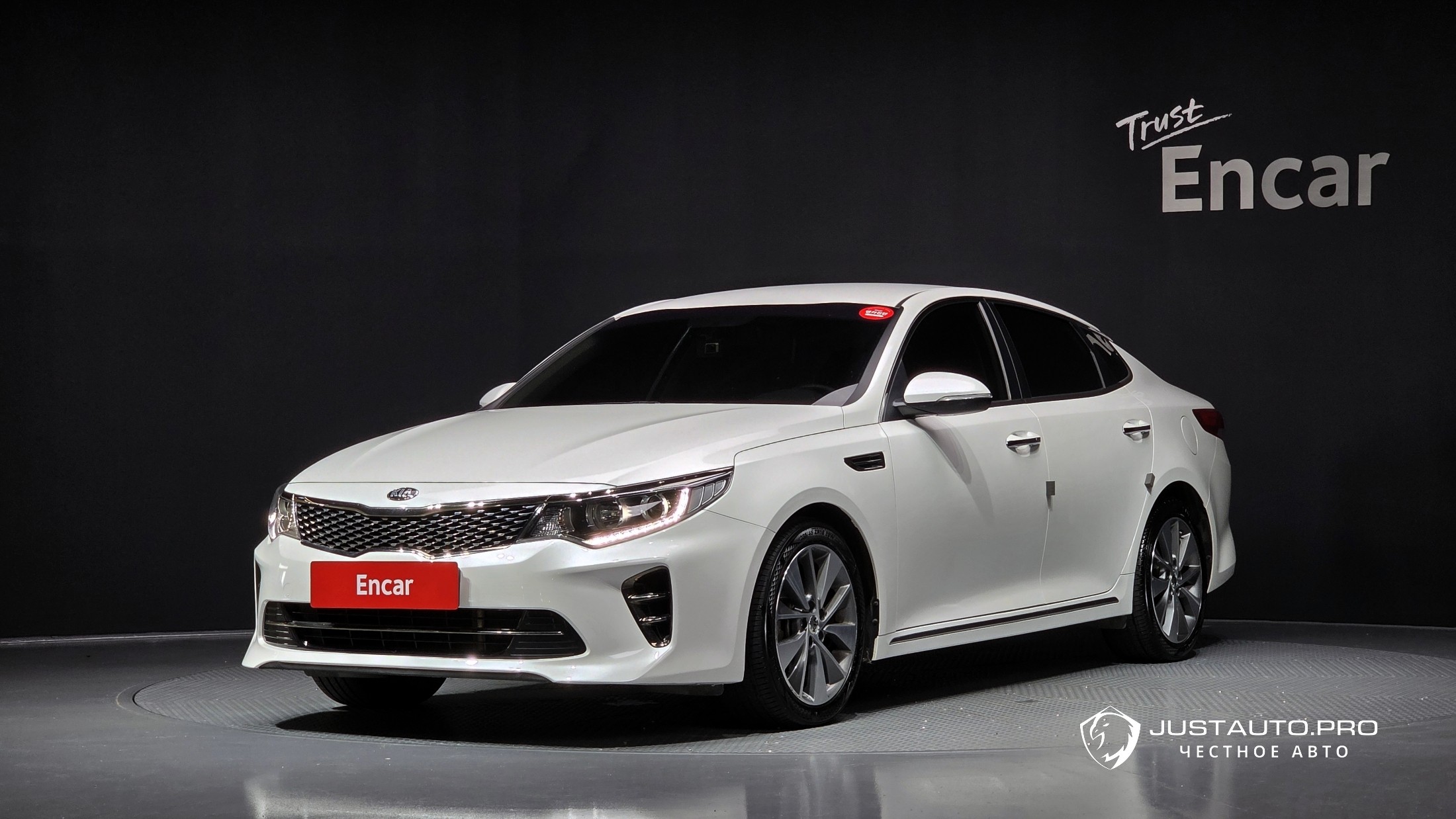 Автомобиль Kia K5