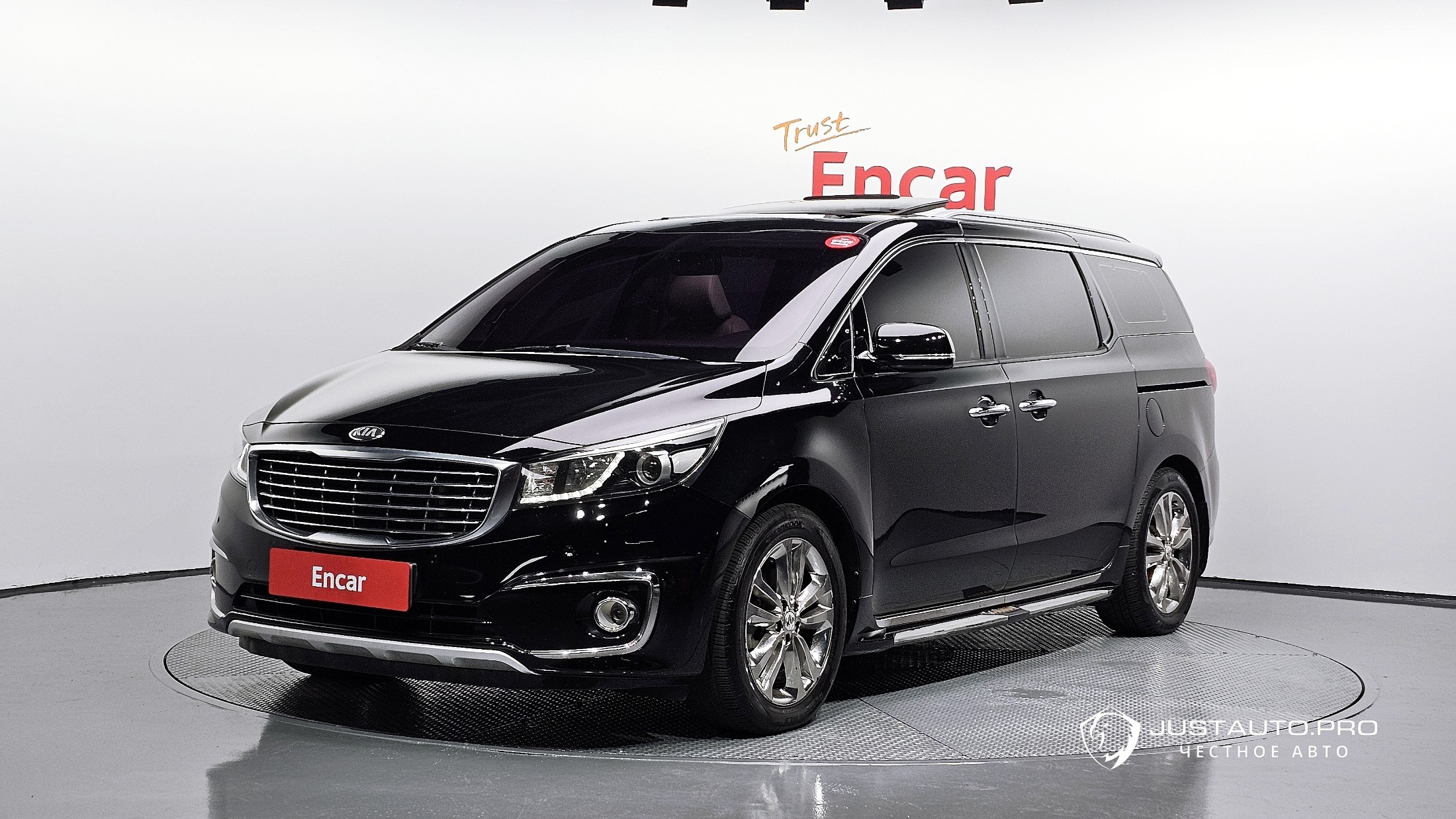 Автомобиль Kia Canival