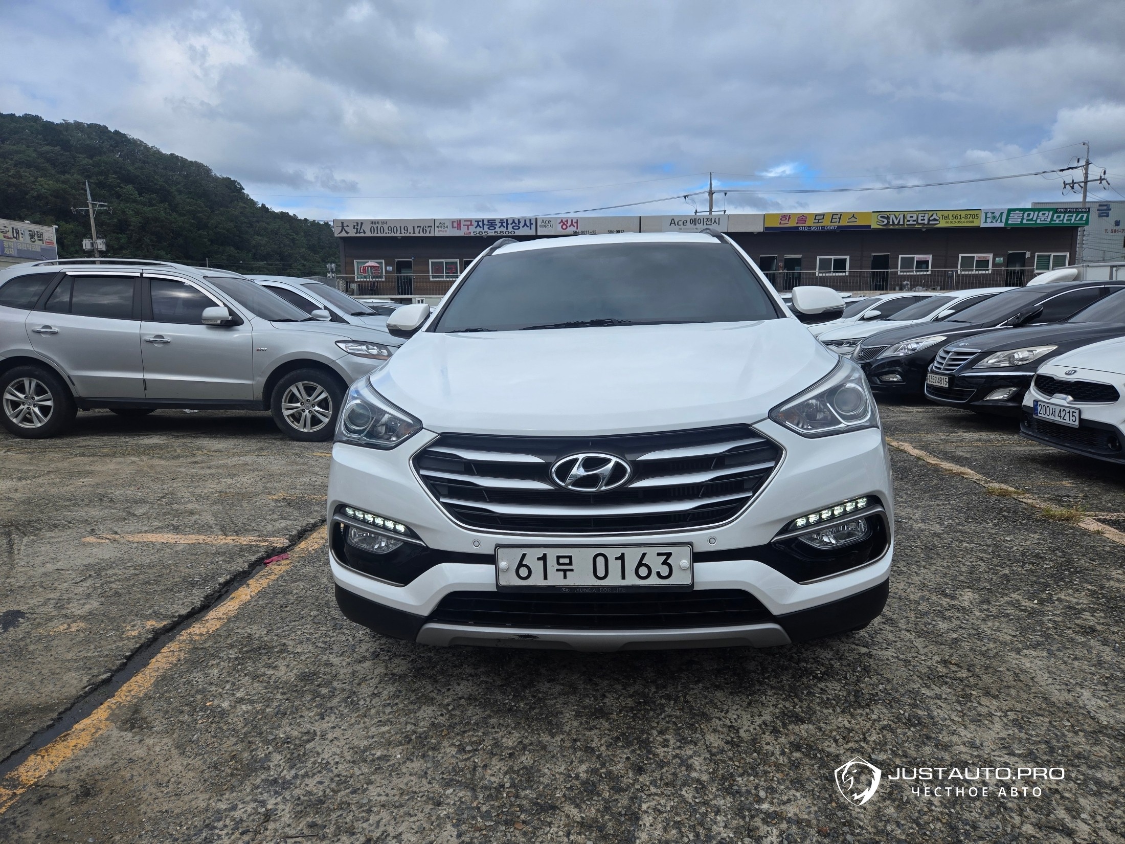 Автомобиль Hyundai Santafe