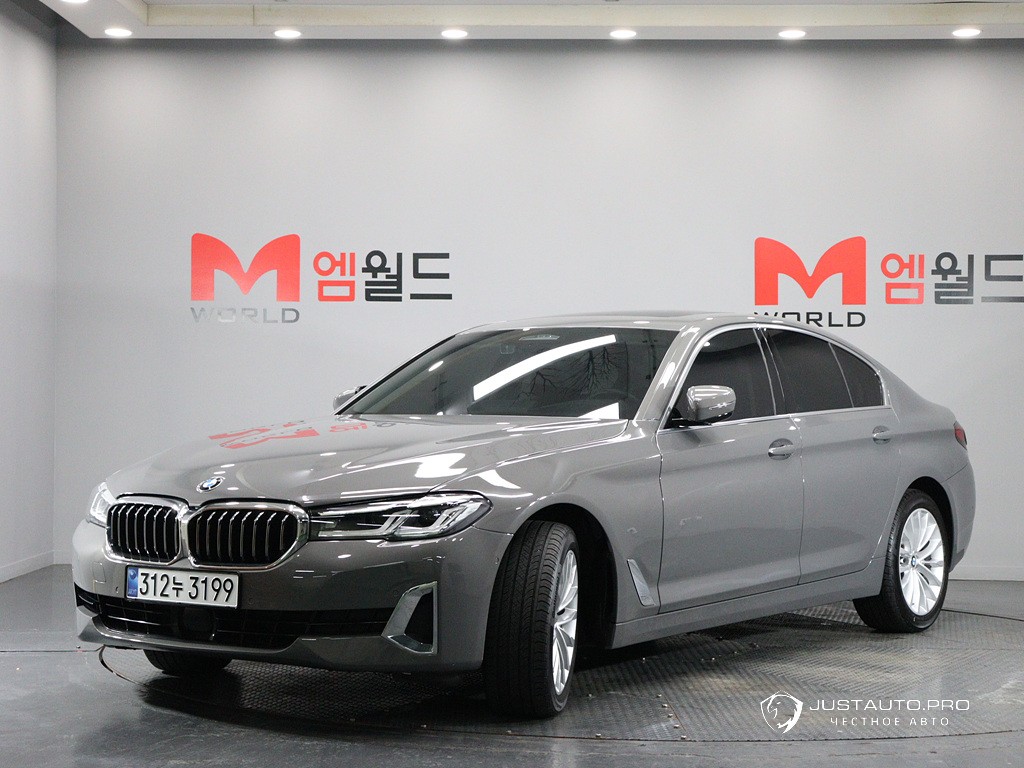 Автомобиль BMW 5-Series
