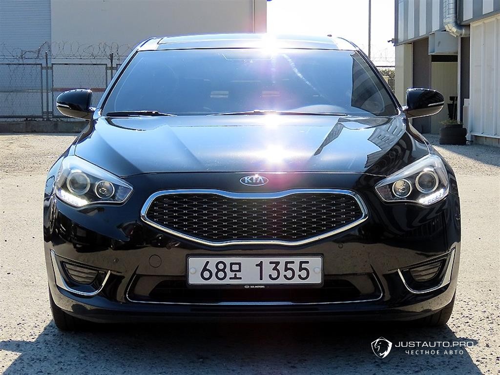 Автомобиль Kia K7