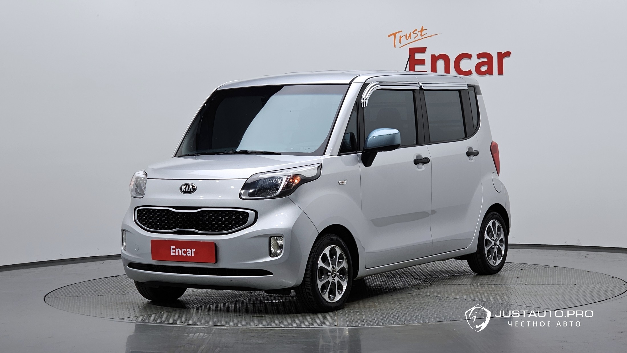 Автомобиль Kia RAY