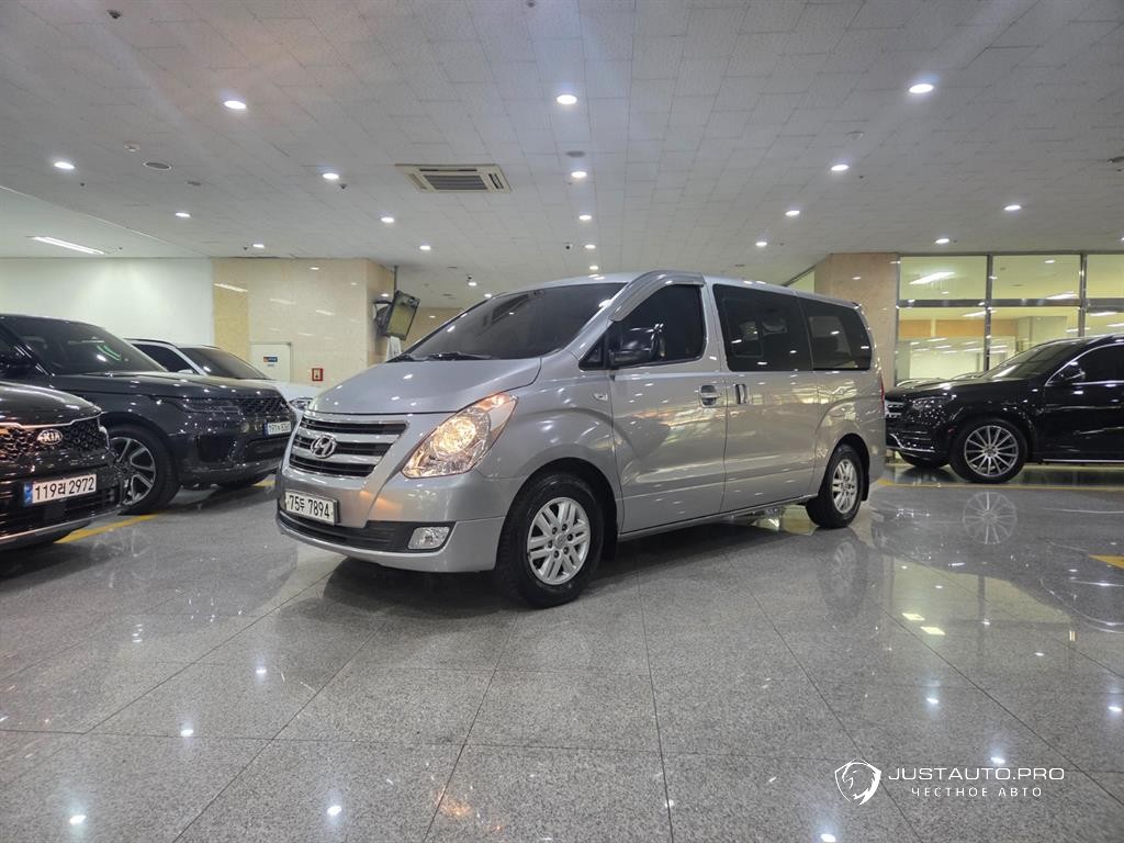 Автомобиль Hyundai Starex