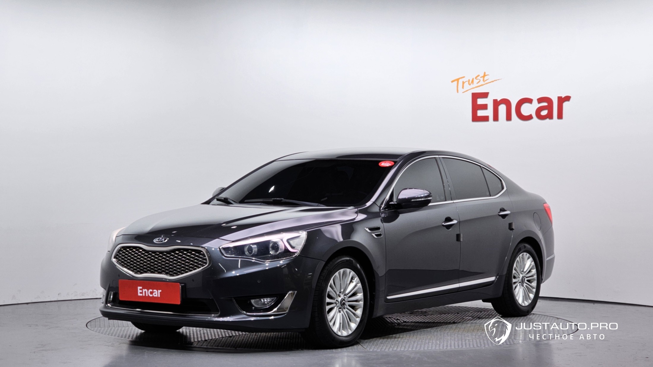 Автомобиль Kia K7