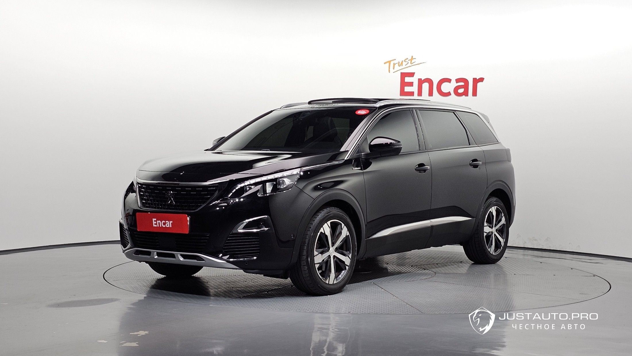 Автомобиль Peugeot 5008