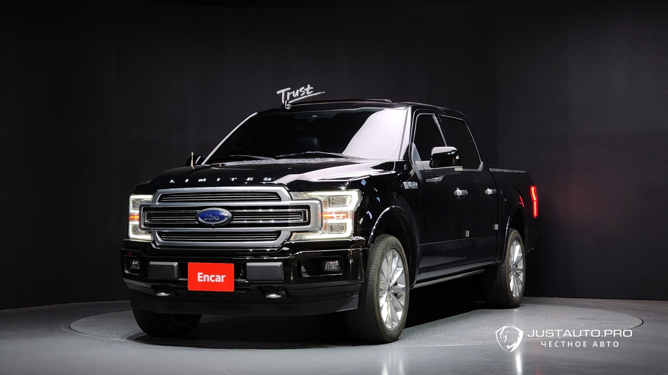 Автомобиль Ford F150