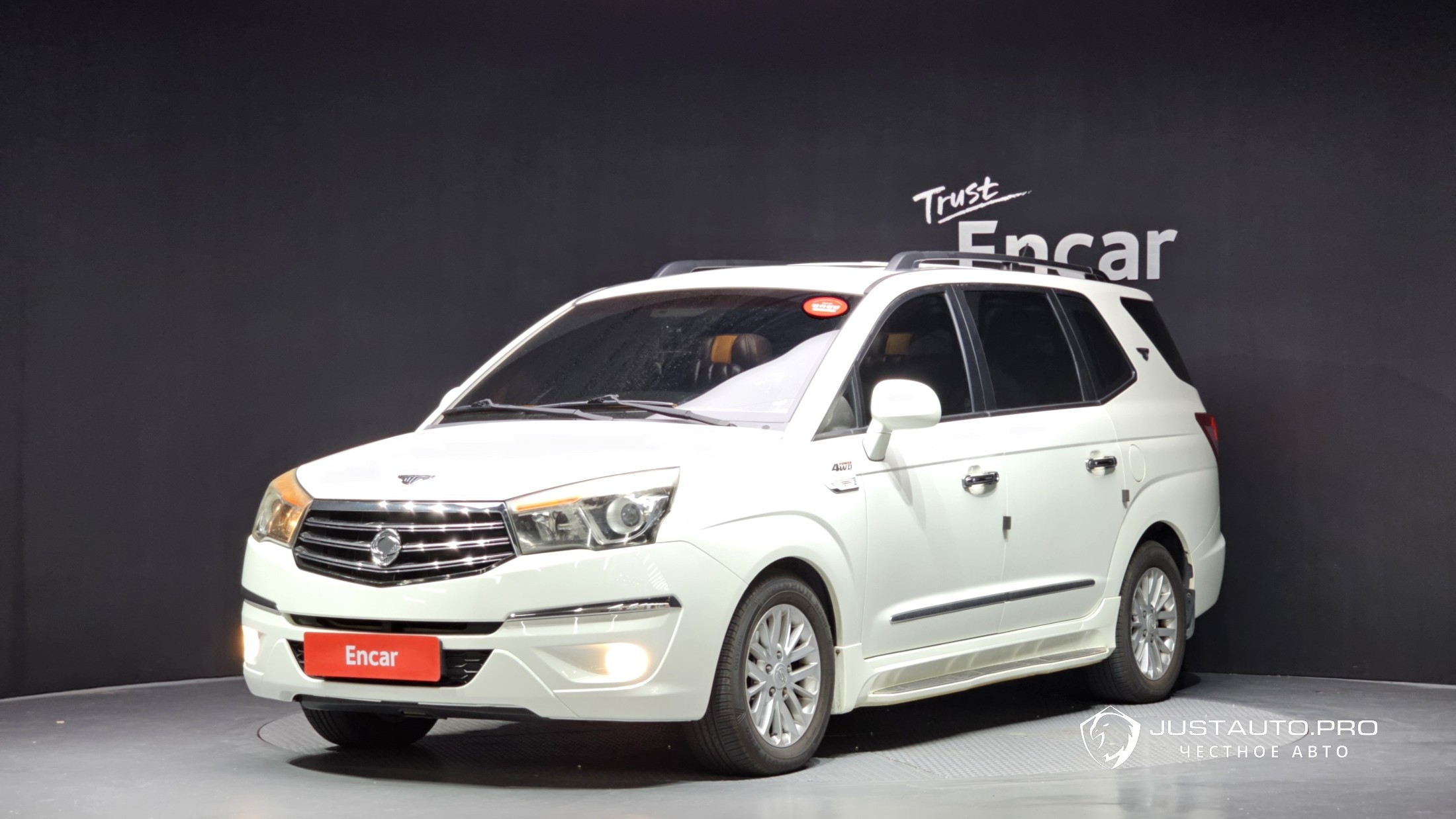 Автомобиль KG_Mobility_Ssangyong KORANDO