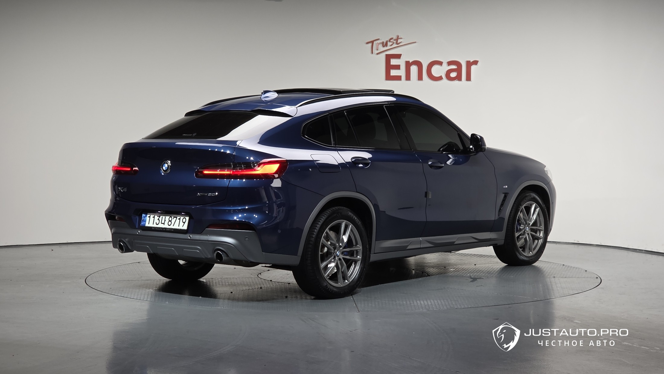 Автомобиль BMW X4