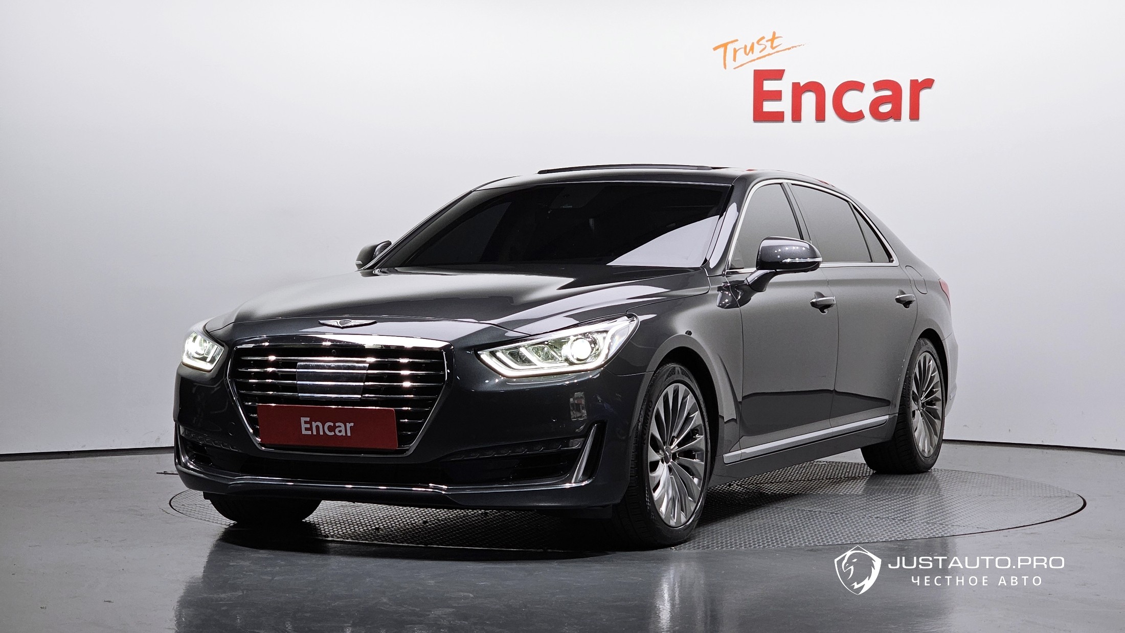 Автомобиль Genesis EQ900