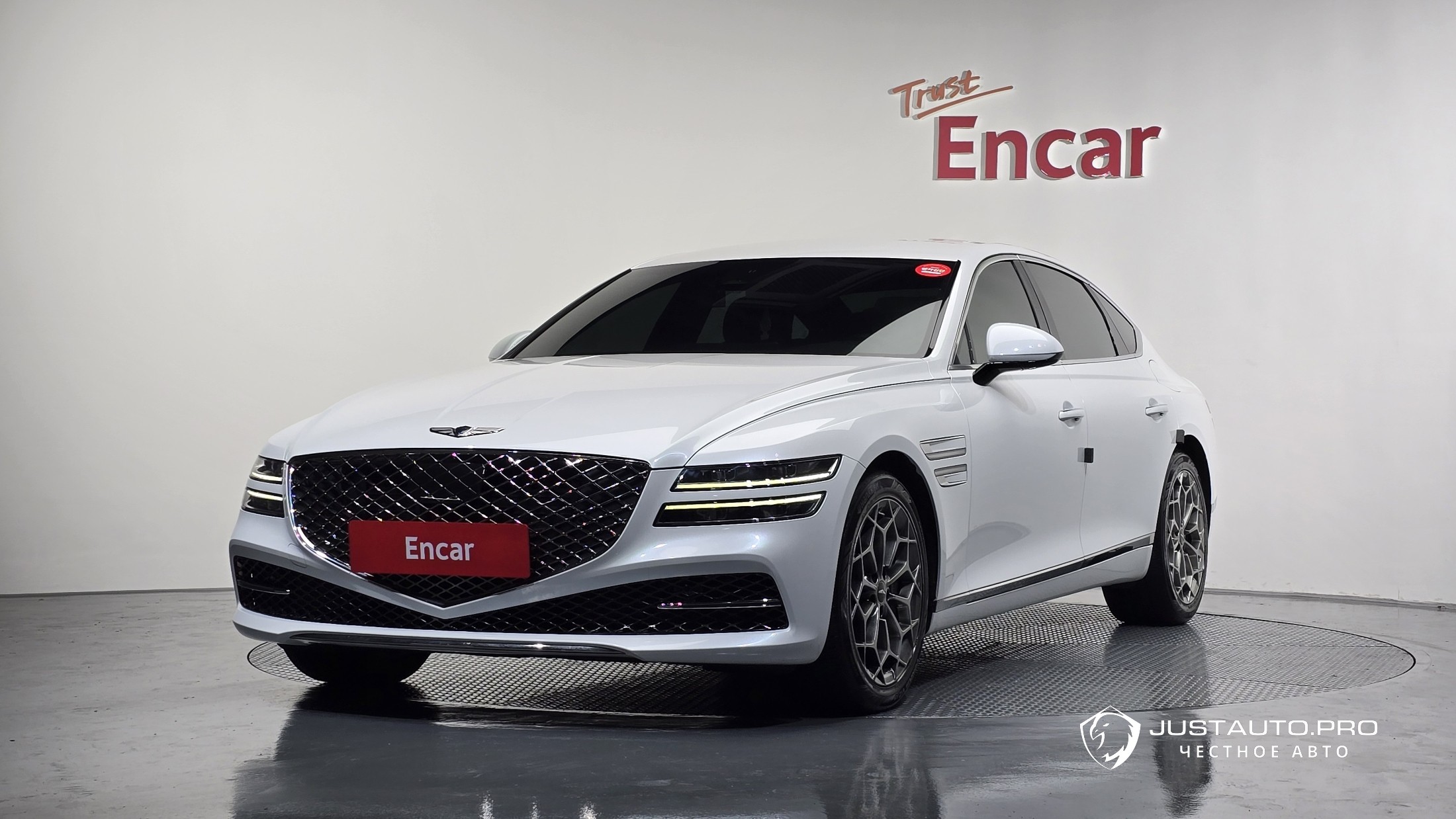 Автомобиль Genesis G80