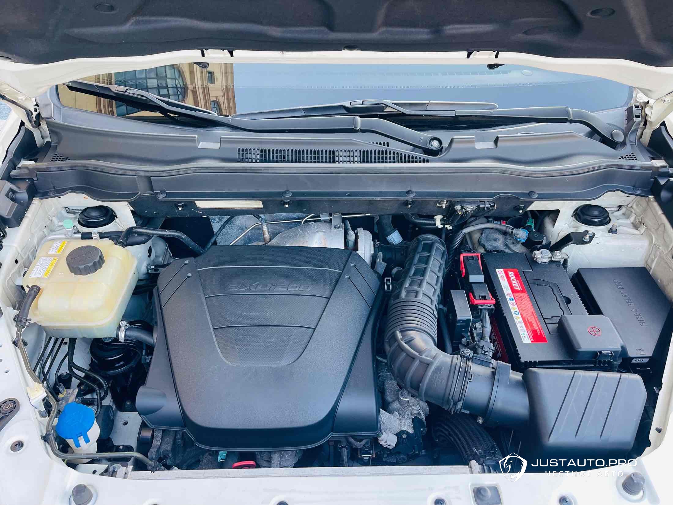 Автомобиль KG_Mobility_Ssangyong KORANDO