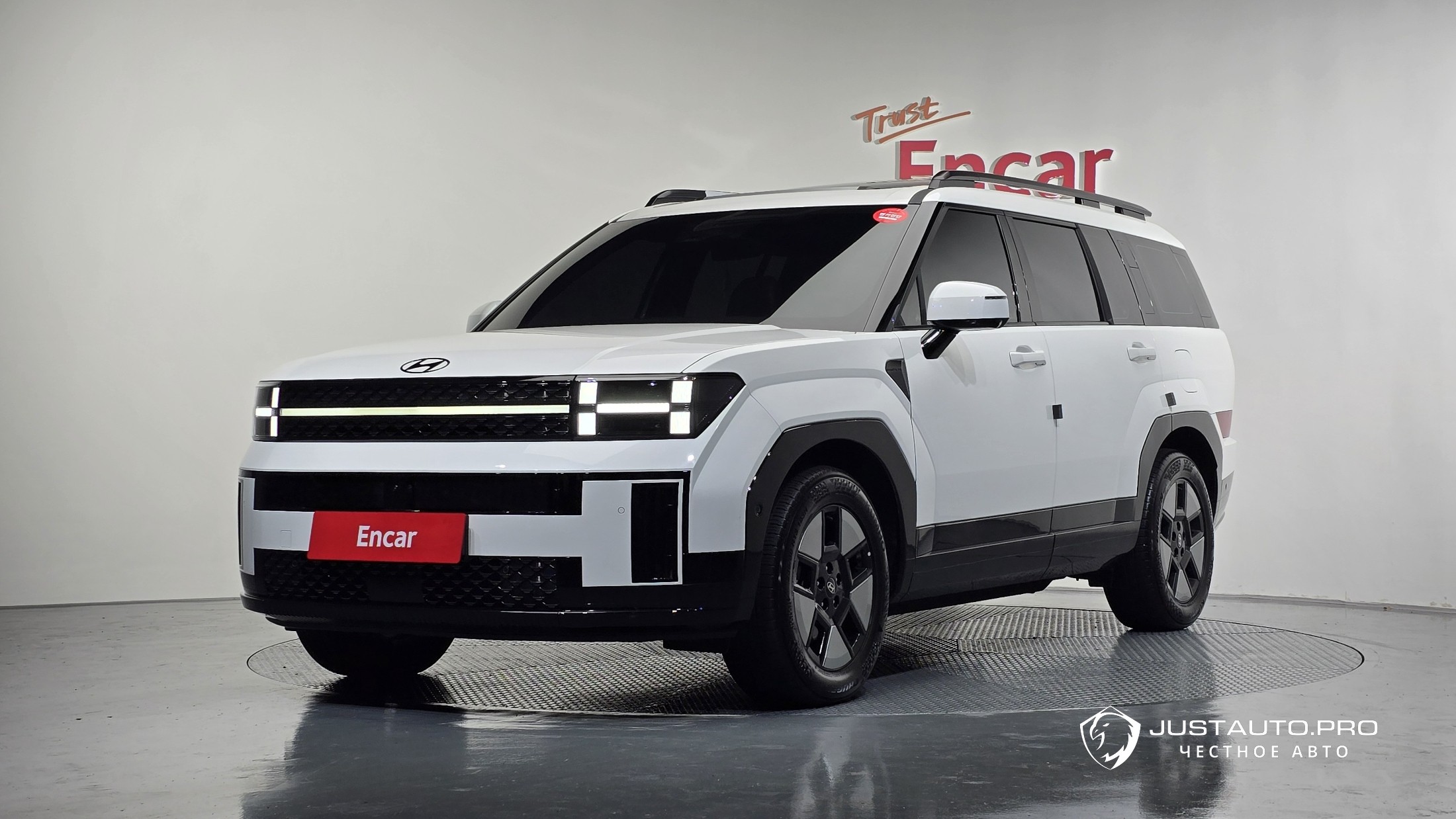 Автомобиль Hyundai Santafe