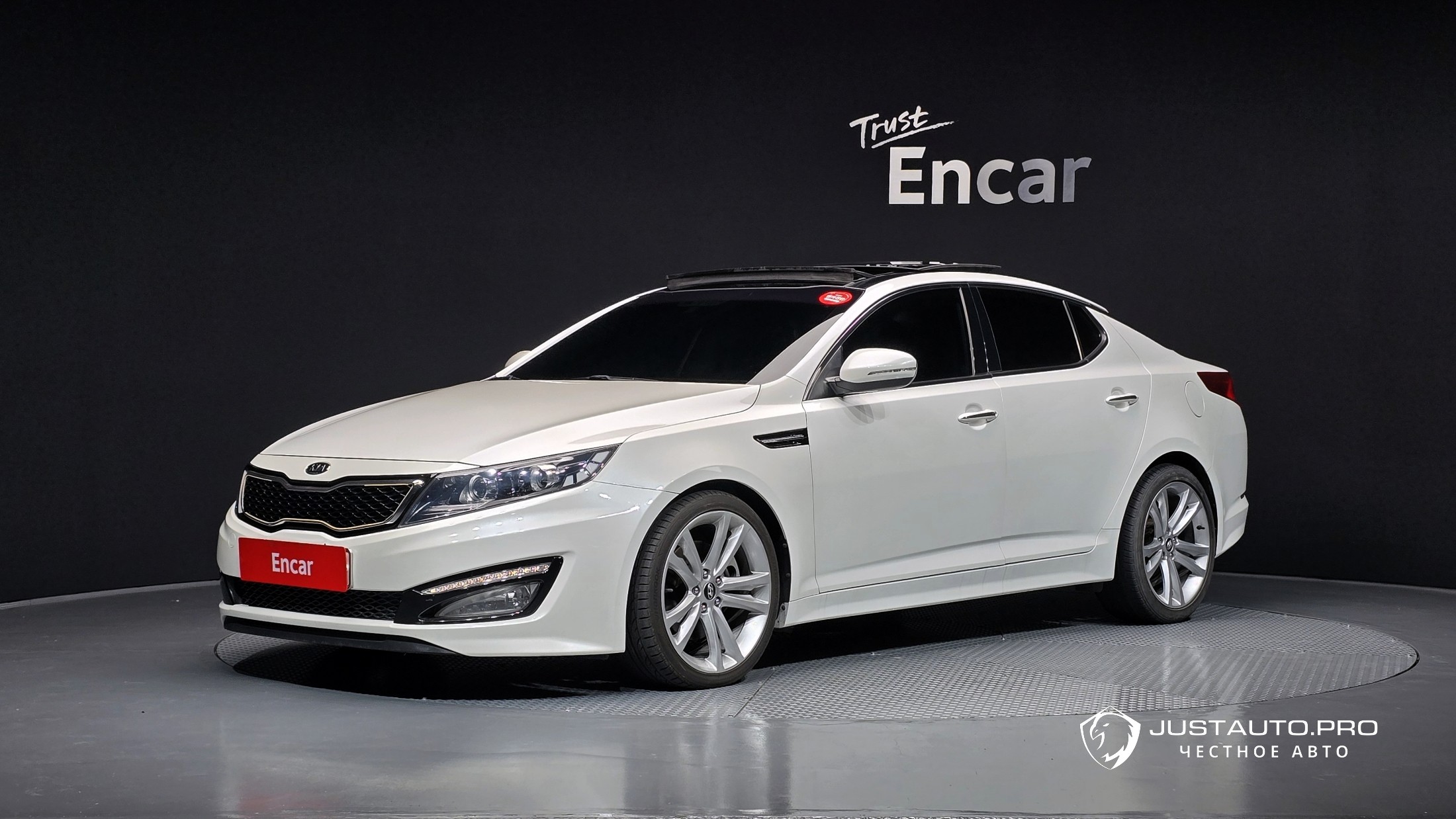 Автомобиль Kia K5