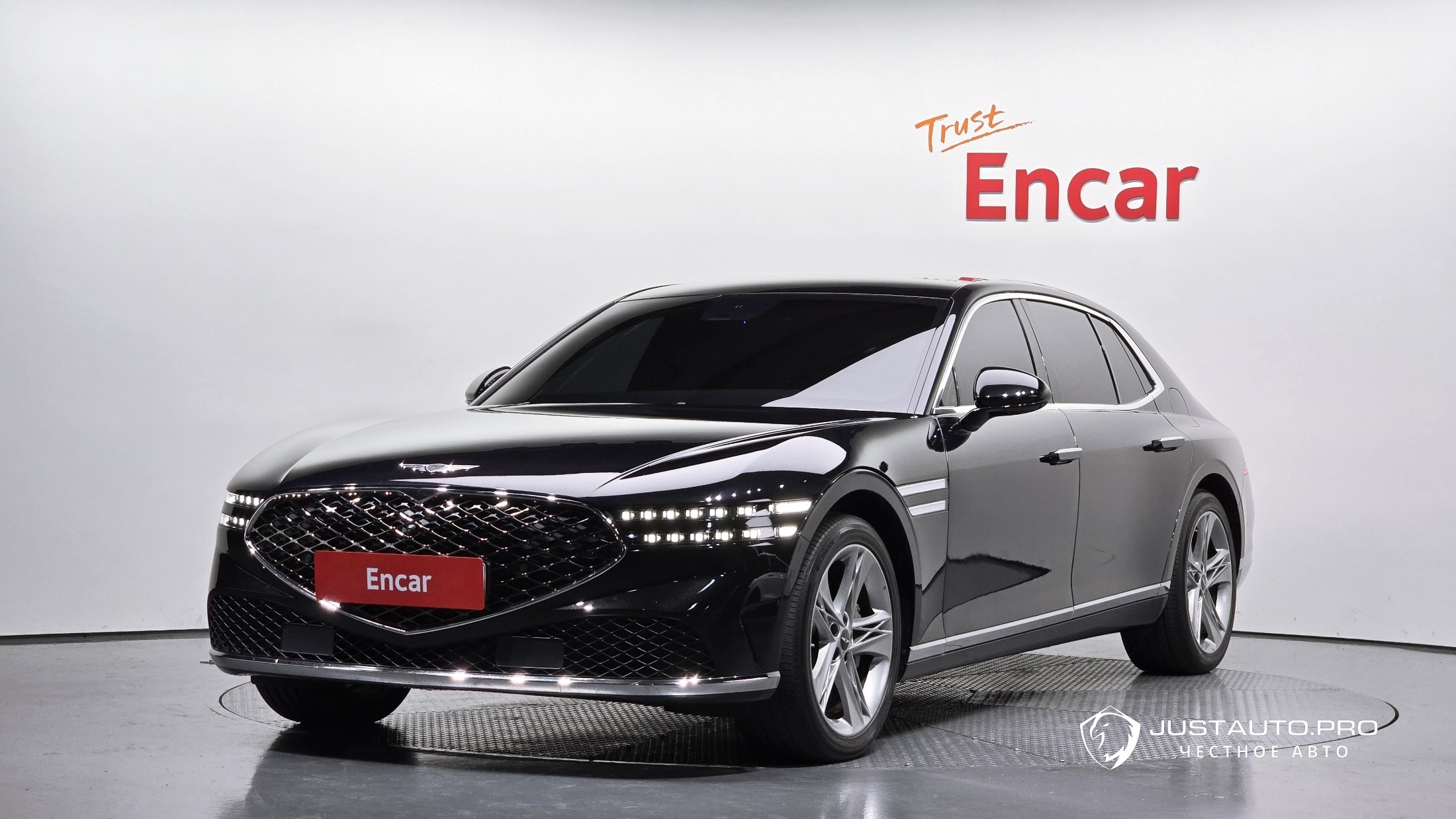 Автомобиль Genesis G90