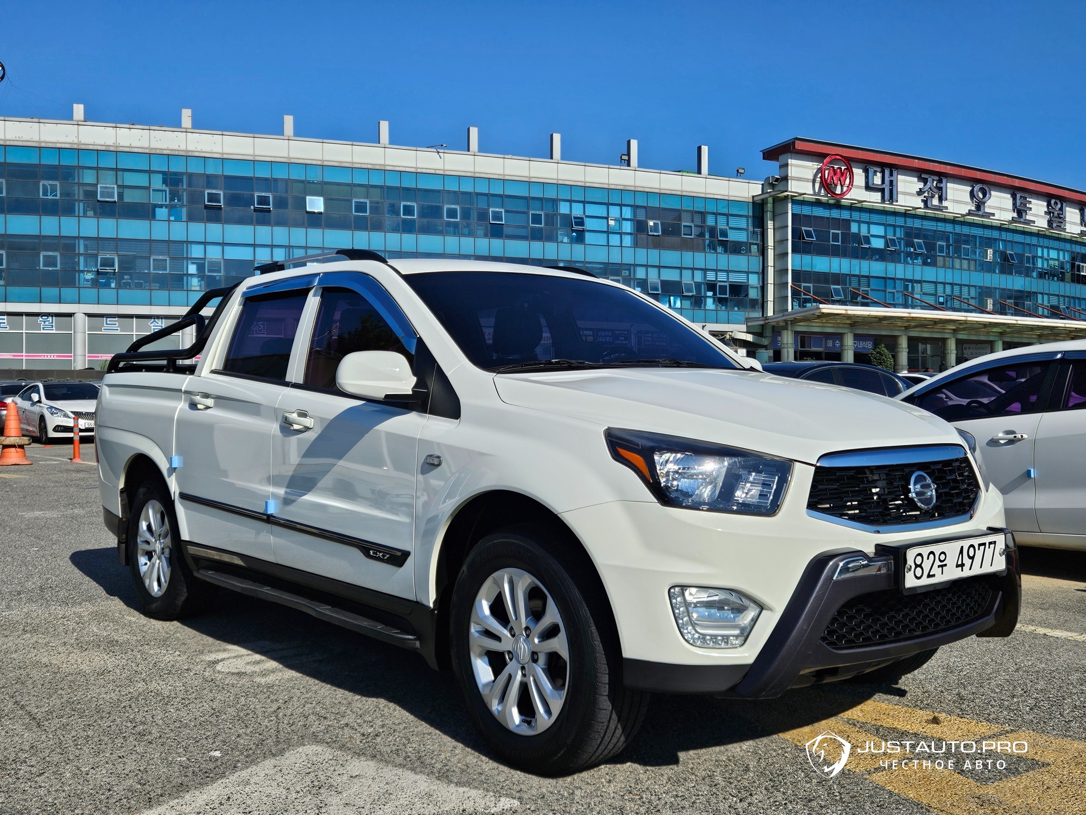 Автомобиль KG_Mobility_Ssangyong KORANDO