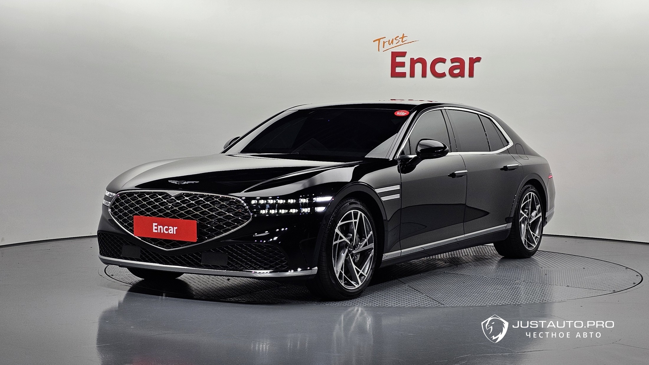 Автомобиль Genesis G90