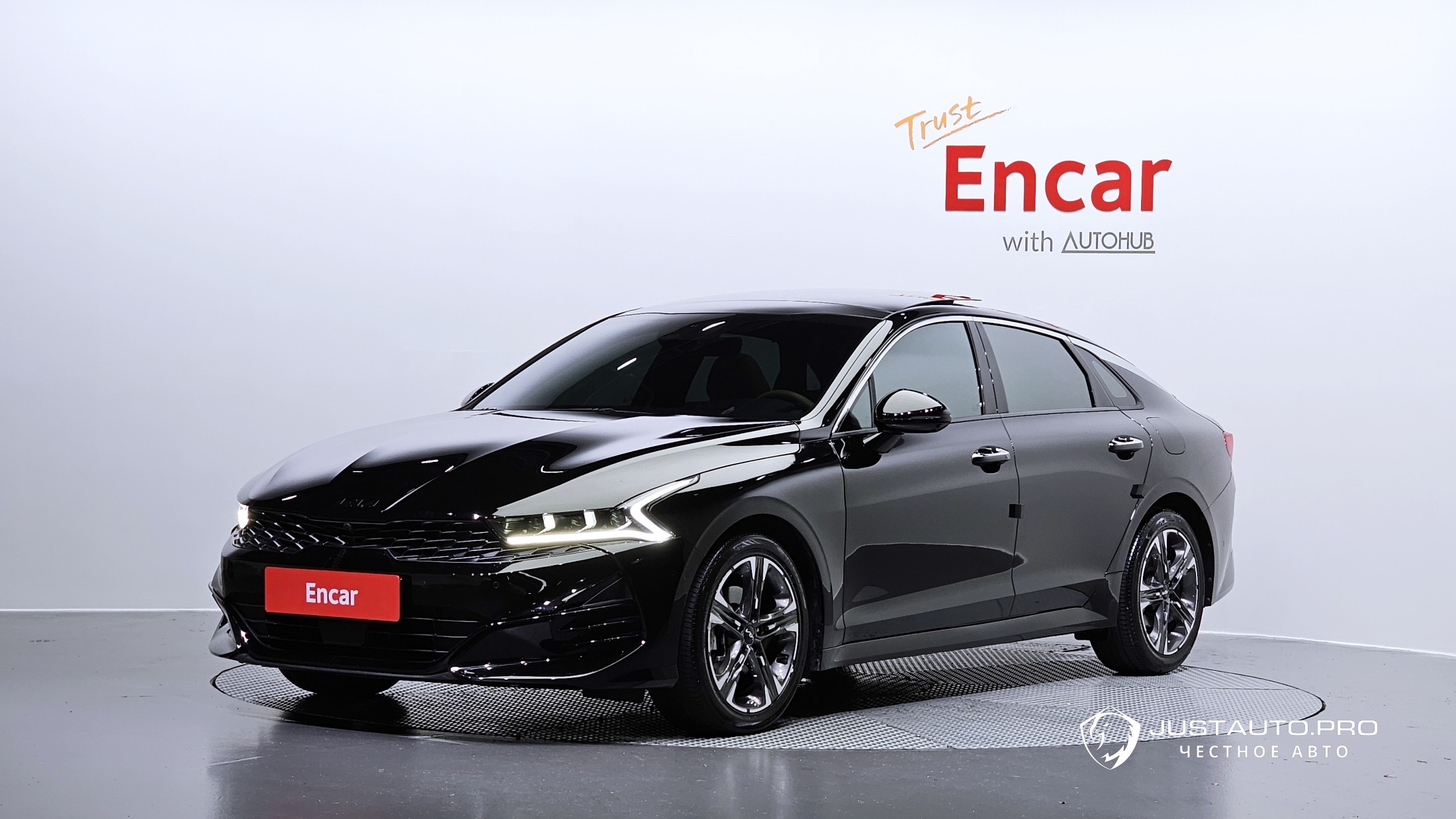 Автомобиль Kia K5